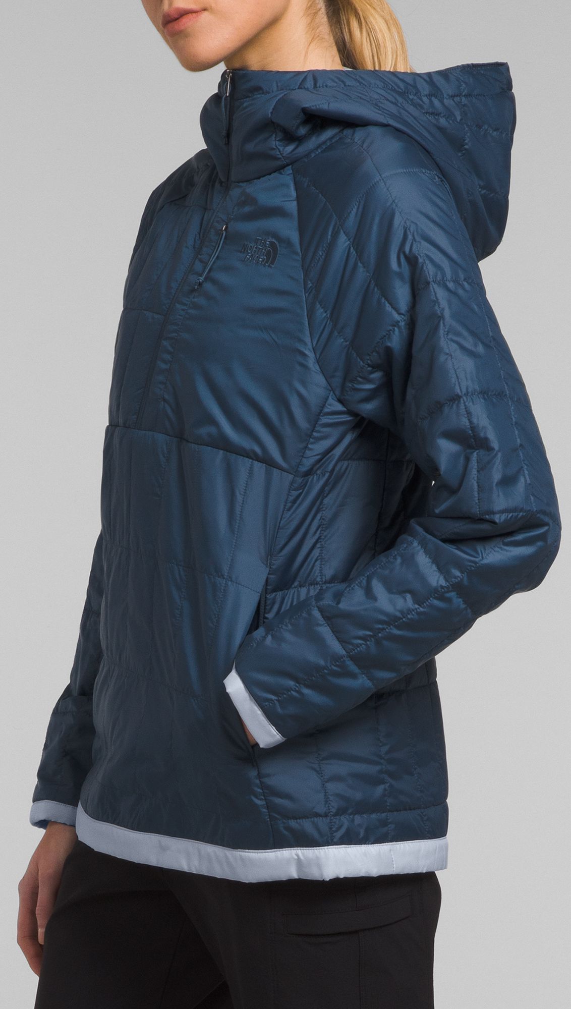 The North Face Women's Circaloft 1/4 Zip Pullover product image