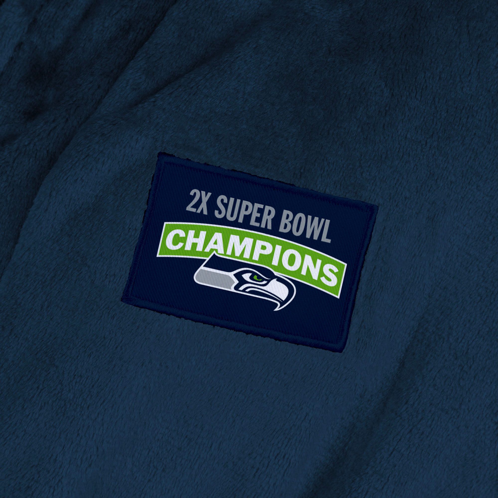 Northwest 2025-26 Super Bowl LX Champions Seattle Seahawks S/M Fog Robe product image