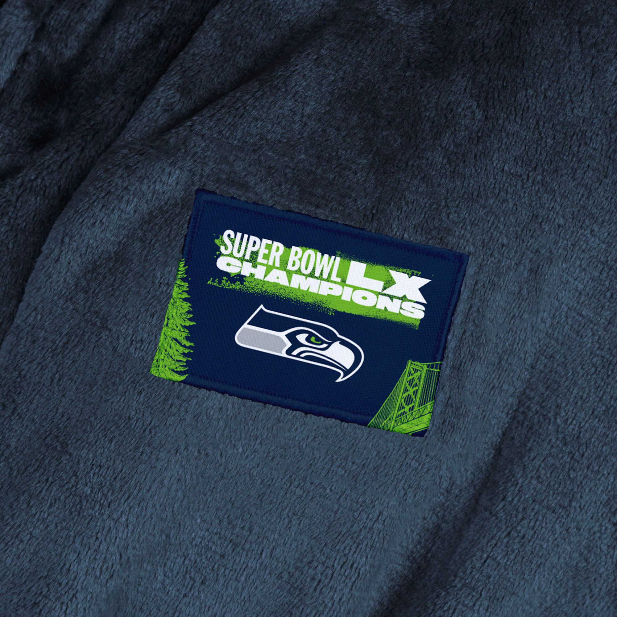 Northwest 2025-26 Super Bowl LX Champions Seattle Seahawks L/XL Hub Robe product image