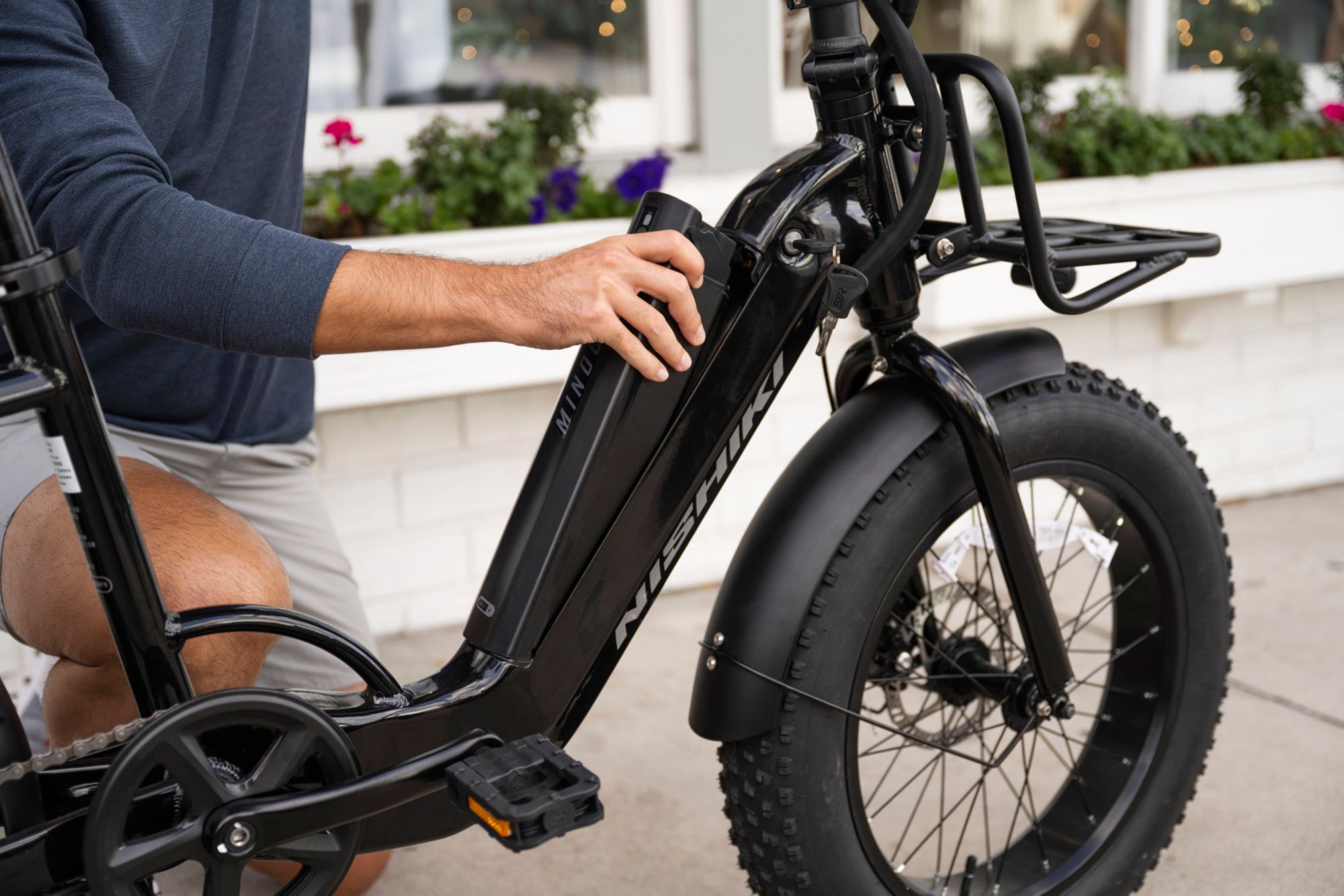 Nishiki Adult Minooka 1.1 Utility Electric Road Bike product image
