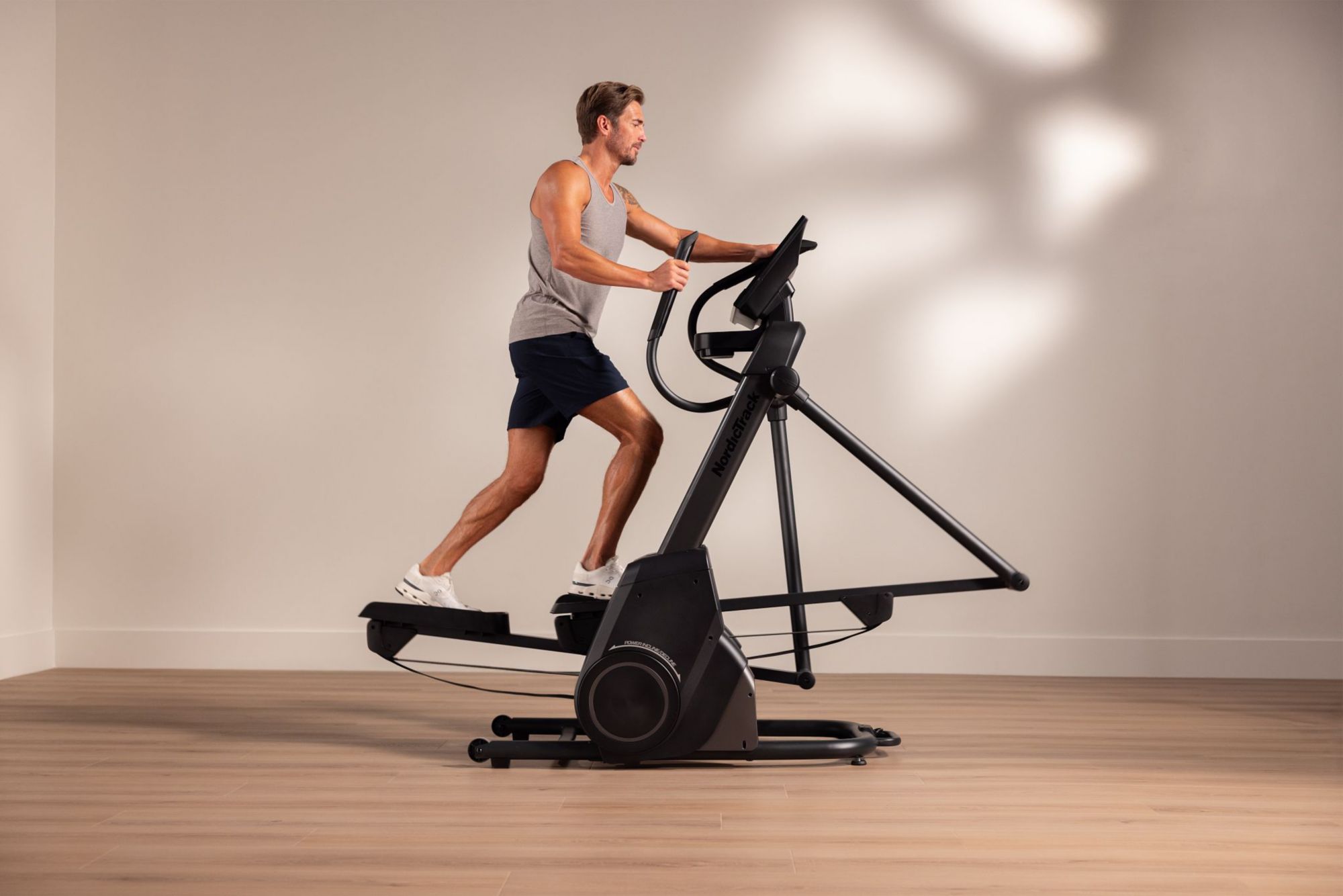 NordicTrack Elite FS16i Elliptical product image