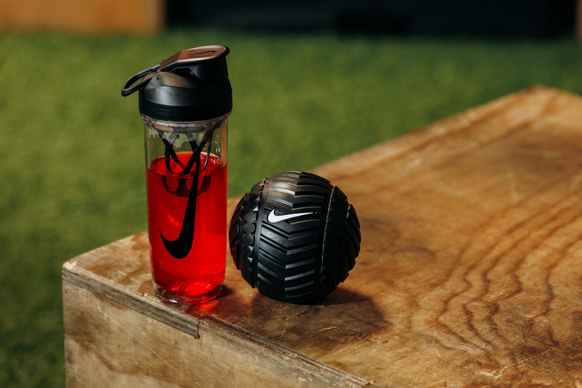 Nike TR Recharge 24 oz. Shaker Bottle 2.0 product image