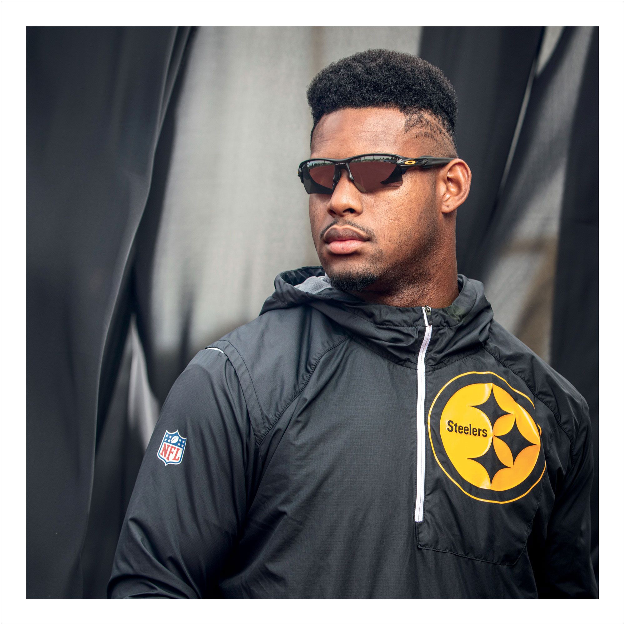 Oakley Pittsburgh Steelers Oak Flak 2.0 XL Sunglasses product image