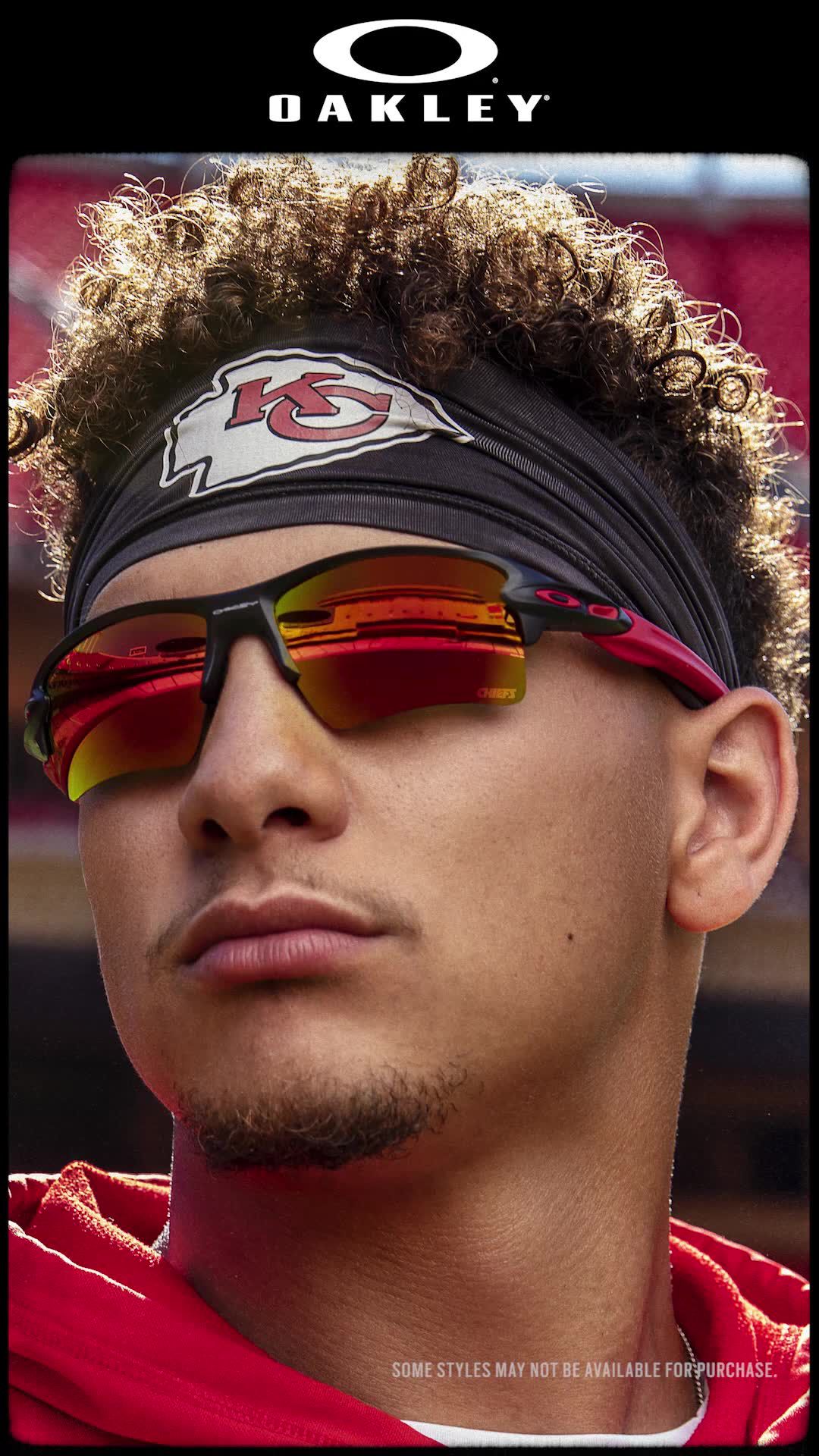 Oakley Kansas City Chiefs Oak Flak 2.0 XL Sunglasses product