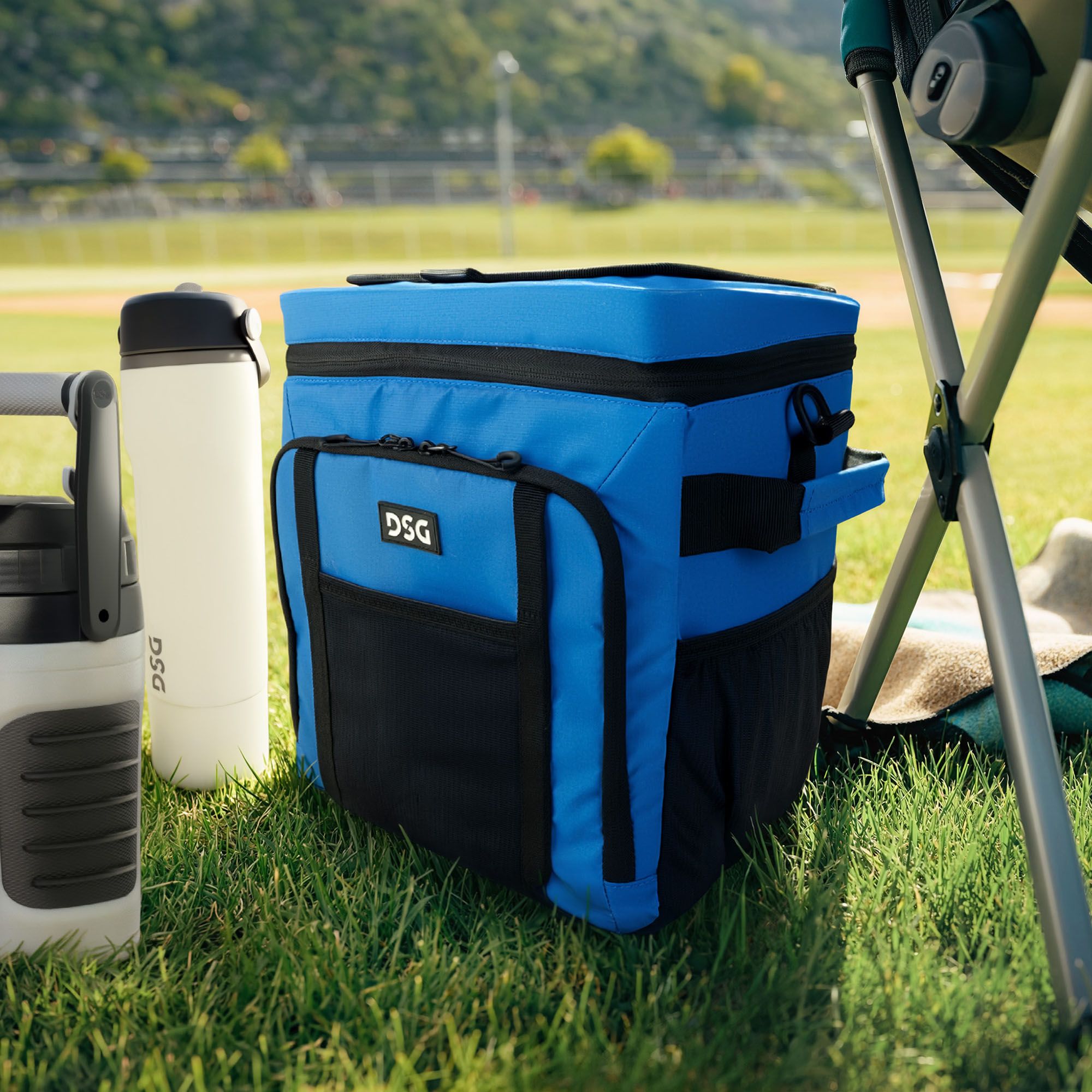DSG Rally 24 Can Cooler product image