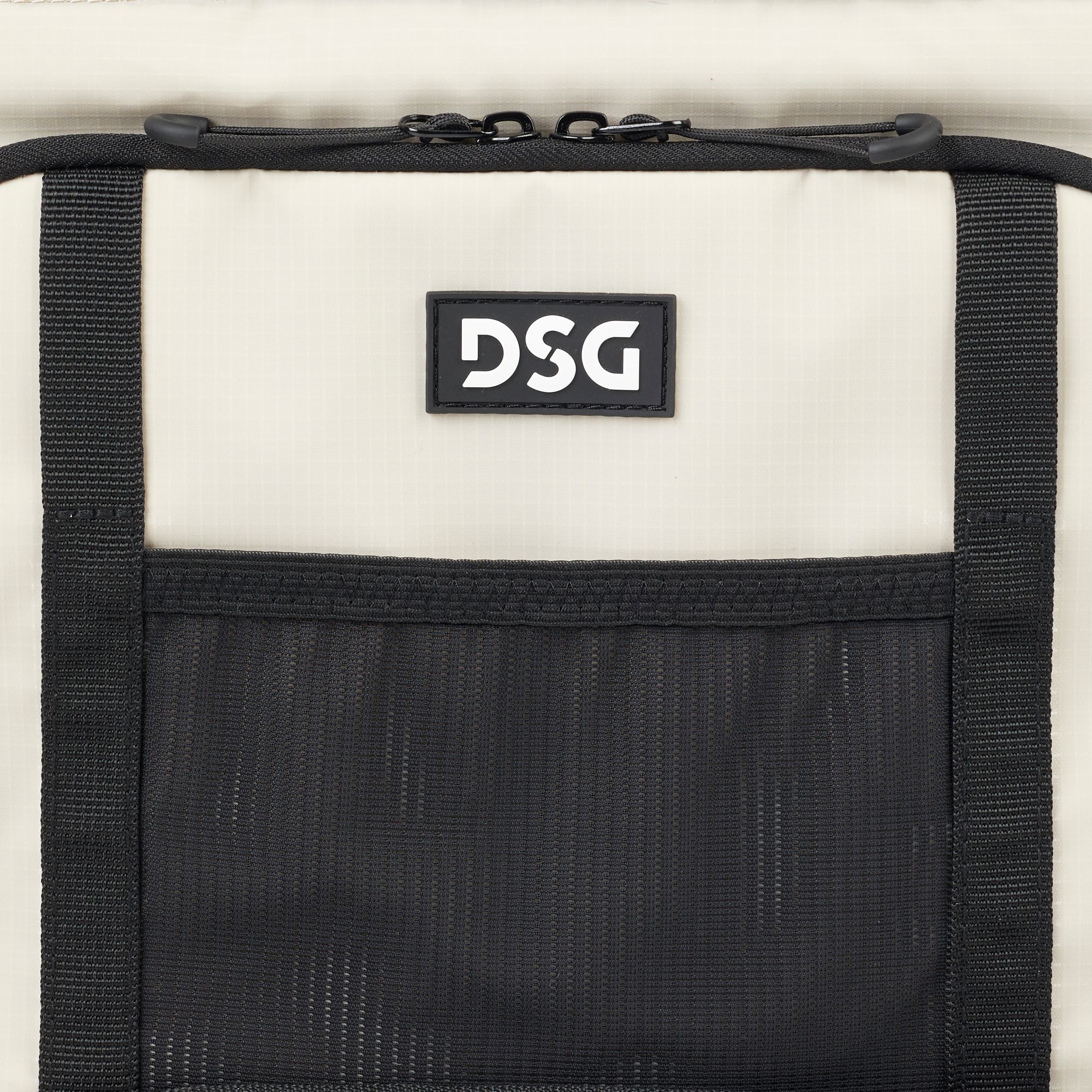 DSG Rally 24 Can Cooler product image