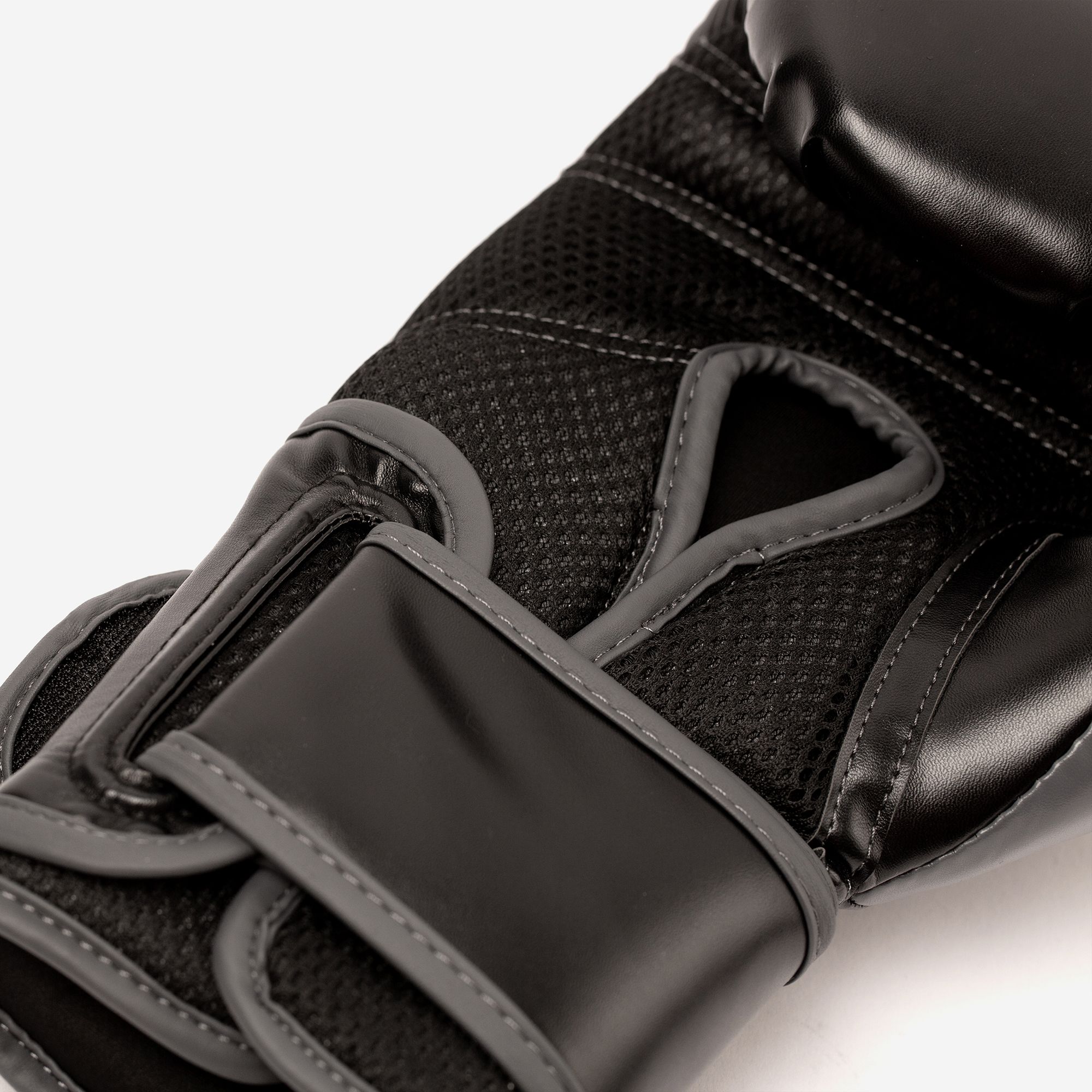 Everlast PowerLock 2 Boxing Gloves product image