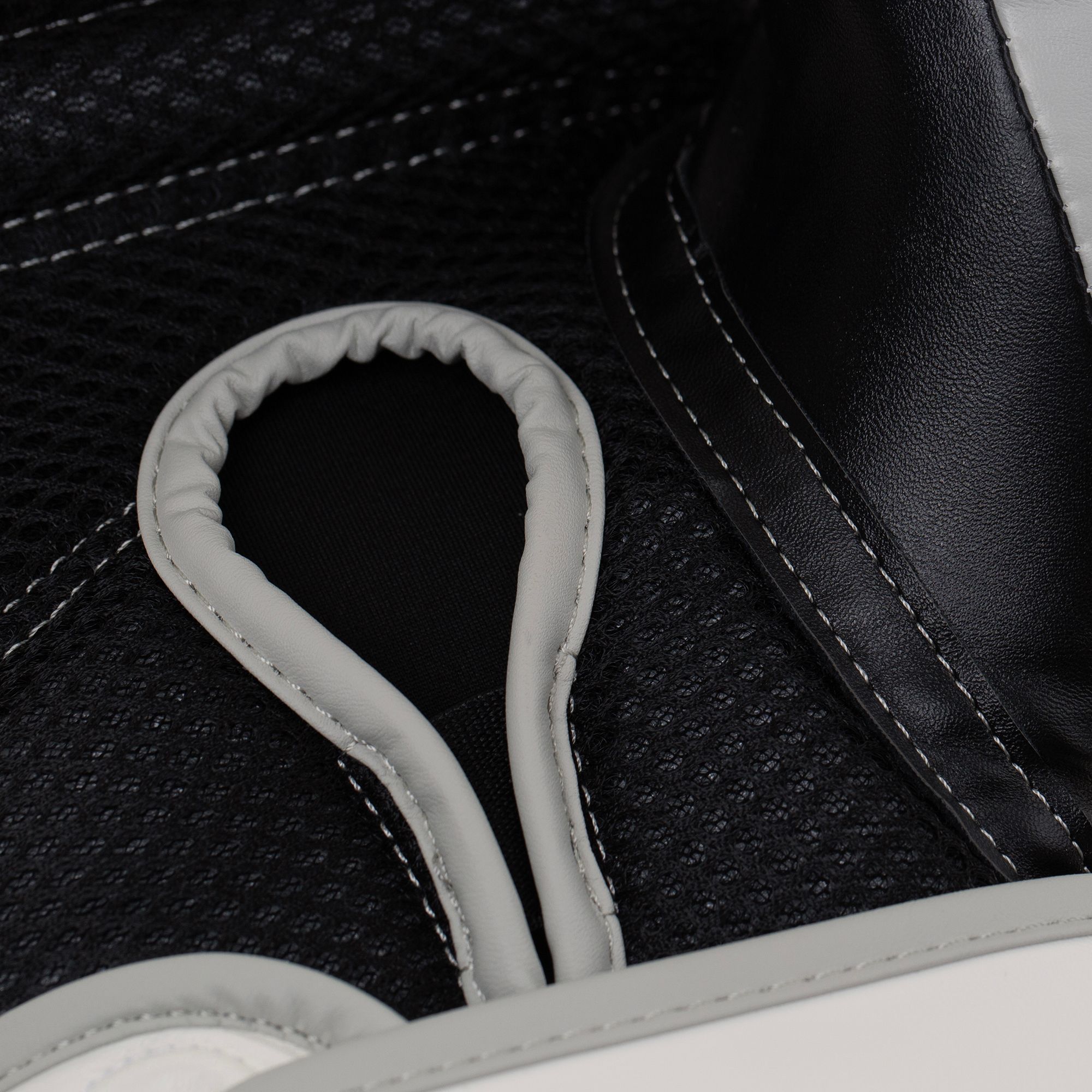 Everlast PowerLock 2 Boxing Gloves product image