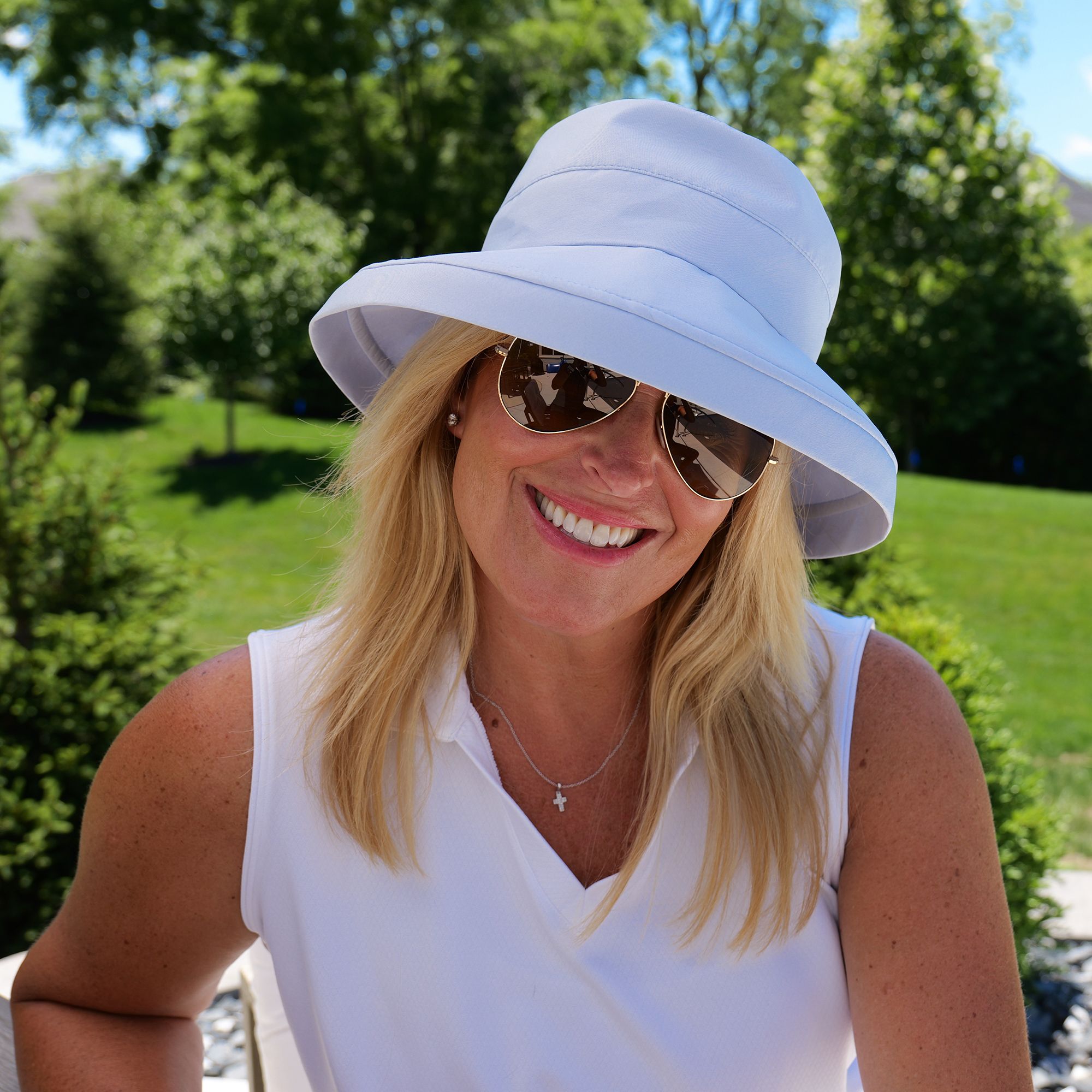 Fore The Girls Women's Golf Bucket Hat product image