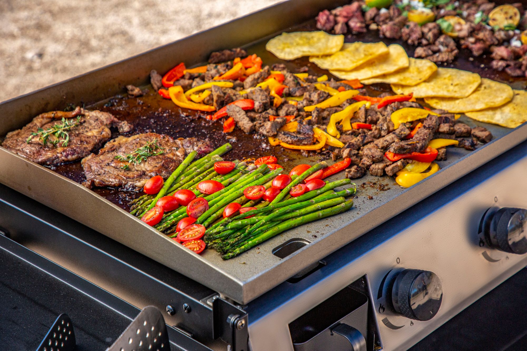 Pit Boss 4-Burner Deluxe Gas Griddle product image