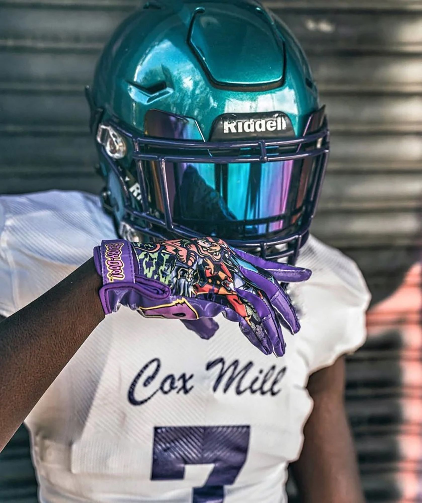 Phenom Elite VaporStick Scooby Doo Unmasked Football Gloves product image