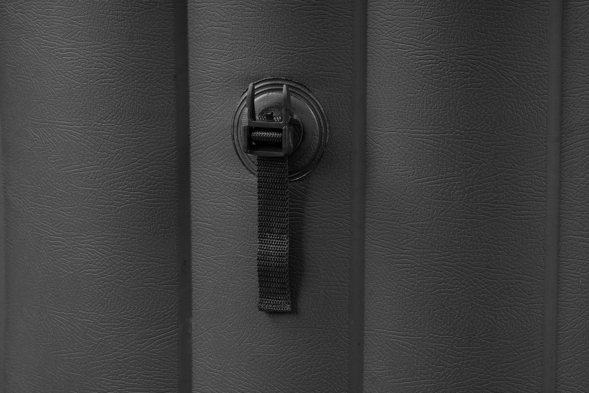 EZLife 6-Person Inflatable Square Spa product image