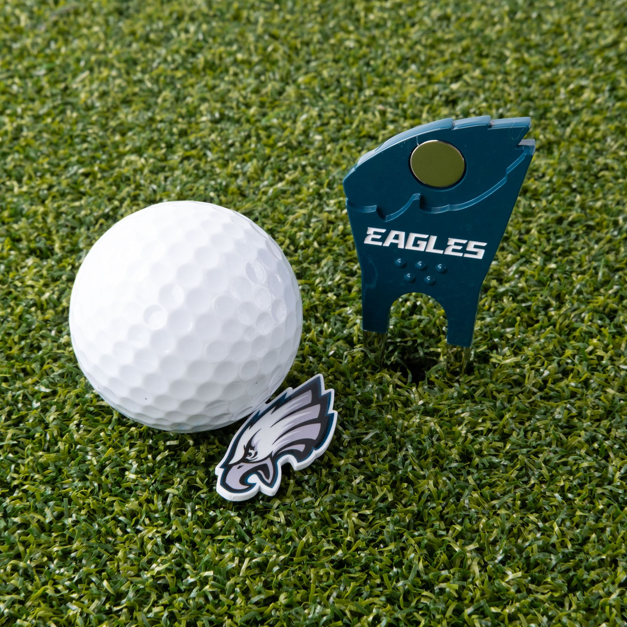 CMC Design Philadelphia Eagles Divot Tool with Custom Shaped Removable Marker product image