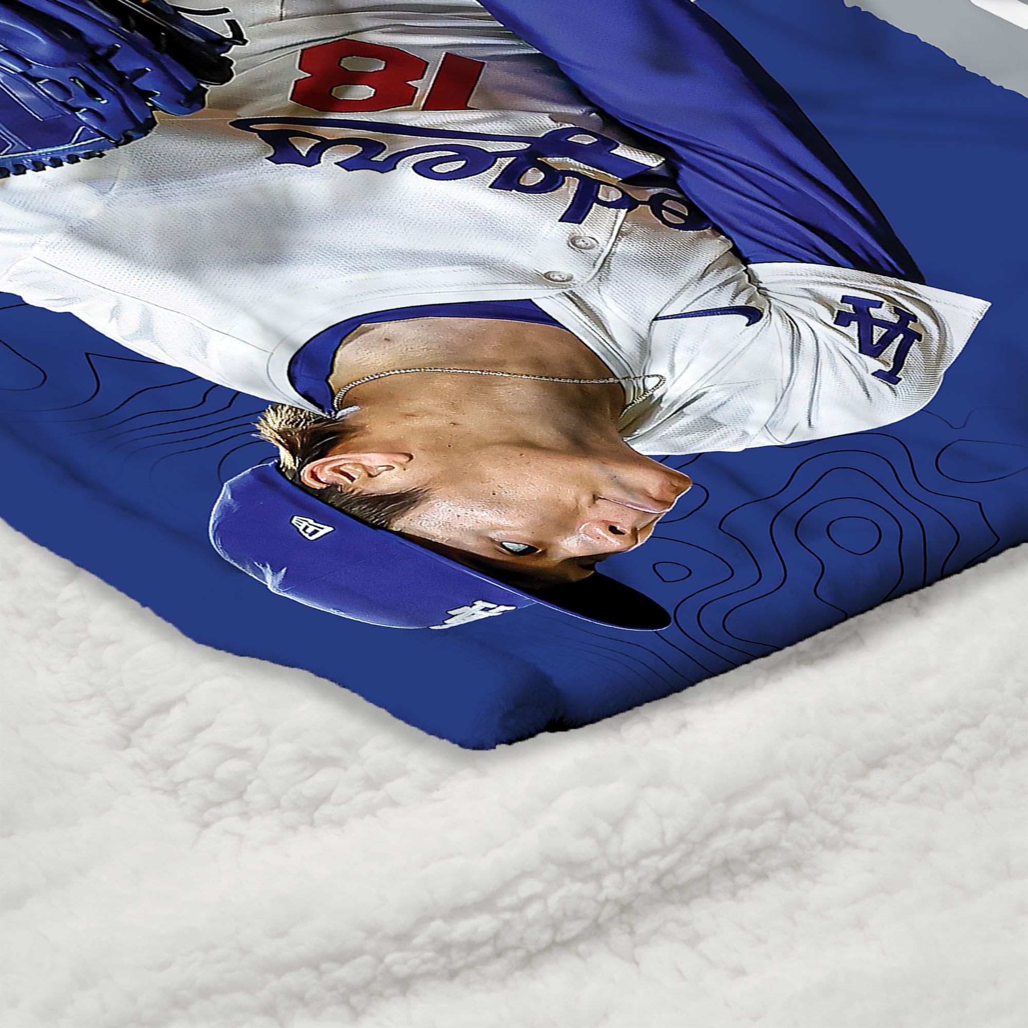 TheNorthwest Los Angeles Dodgers Yoshinobu Yamamoto Silk Touch Sherpa Throw product image