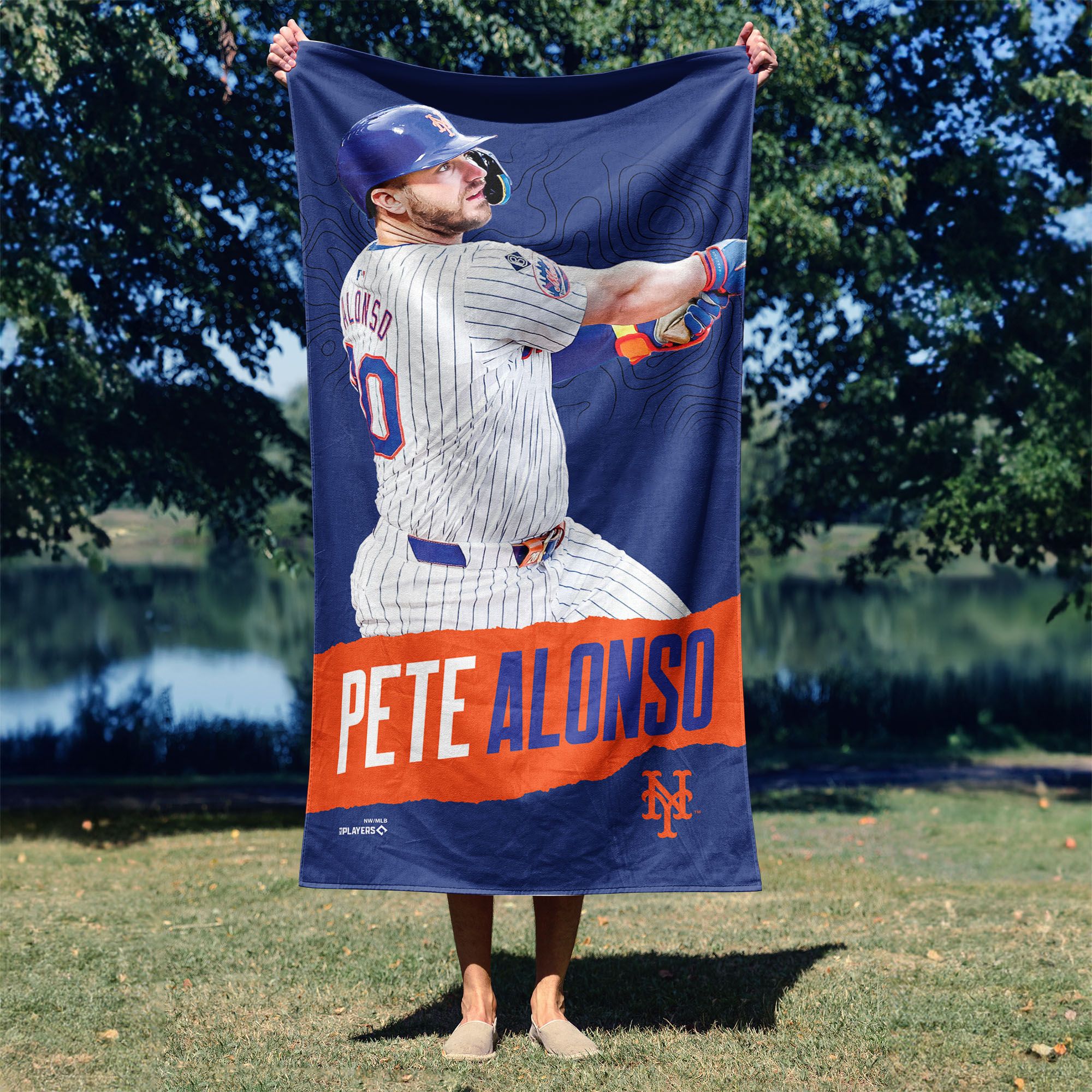 TheNorthwest New York Mets Pete Alonso Beach Towel product image