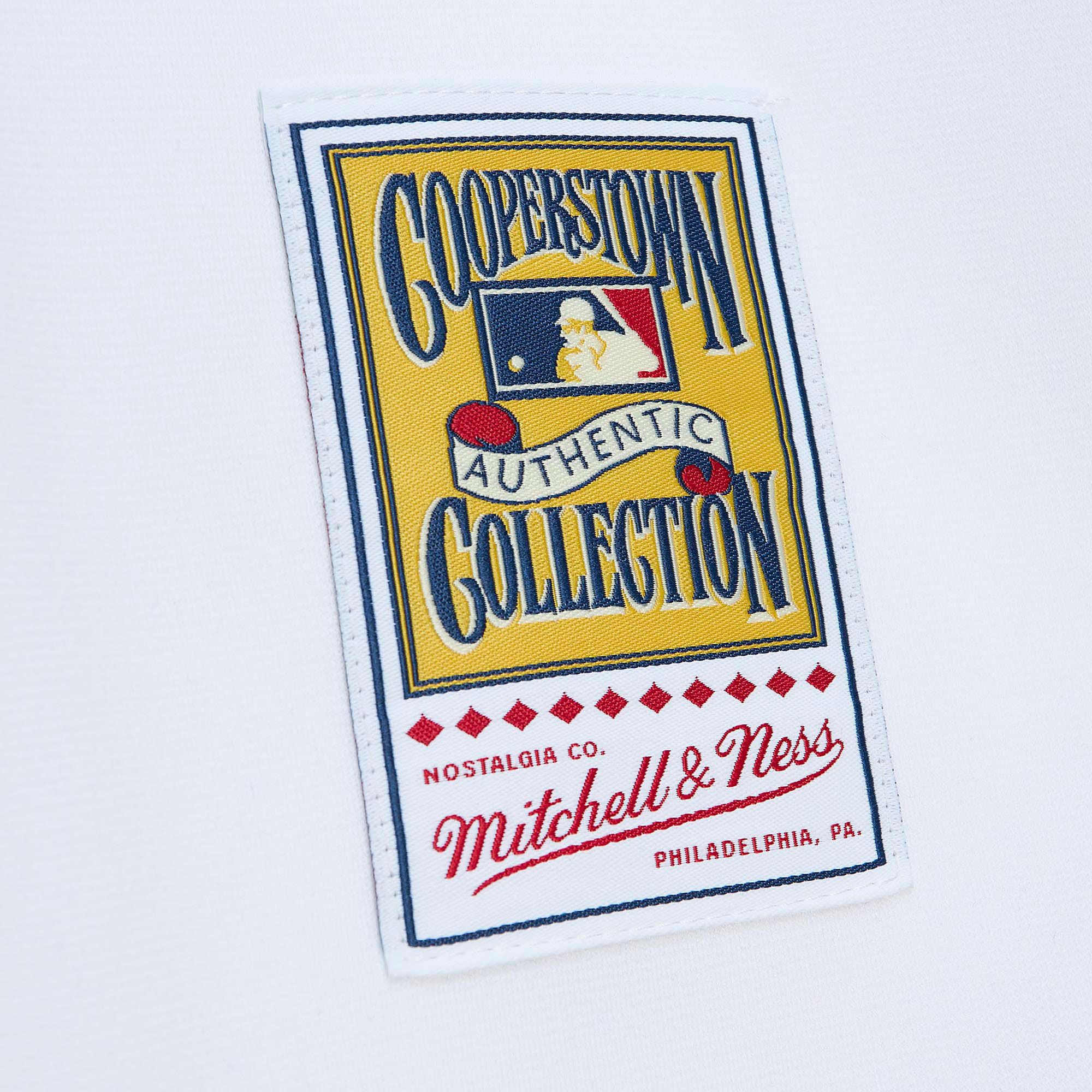 Mitchell & Ness Men's Roberto Clemente #21 White Cooperstown Home Authentic Jersey product image