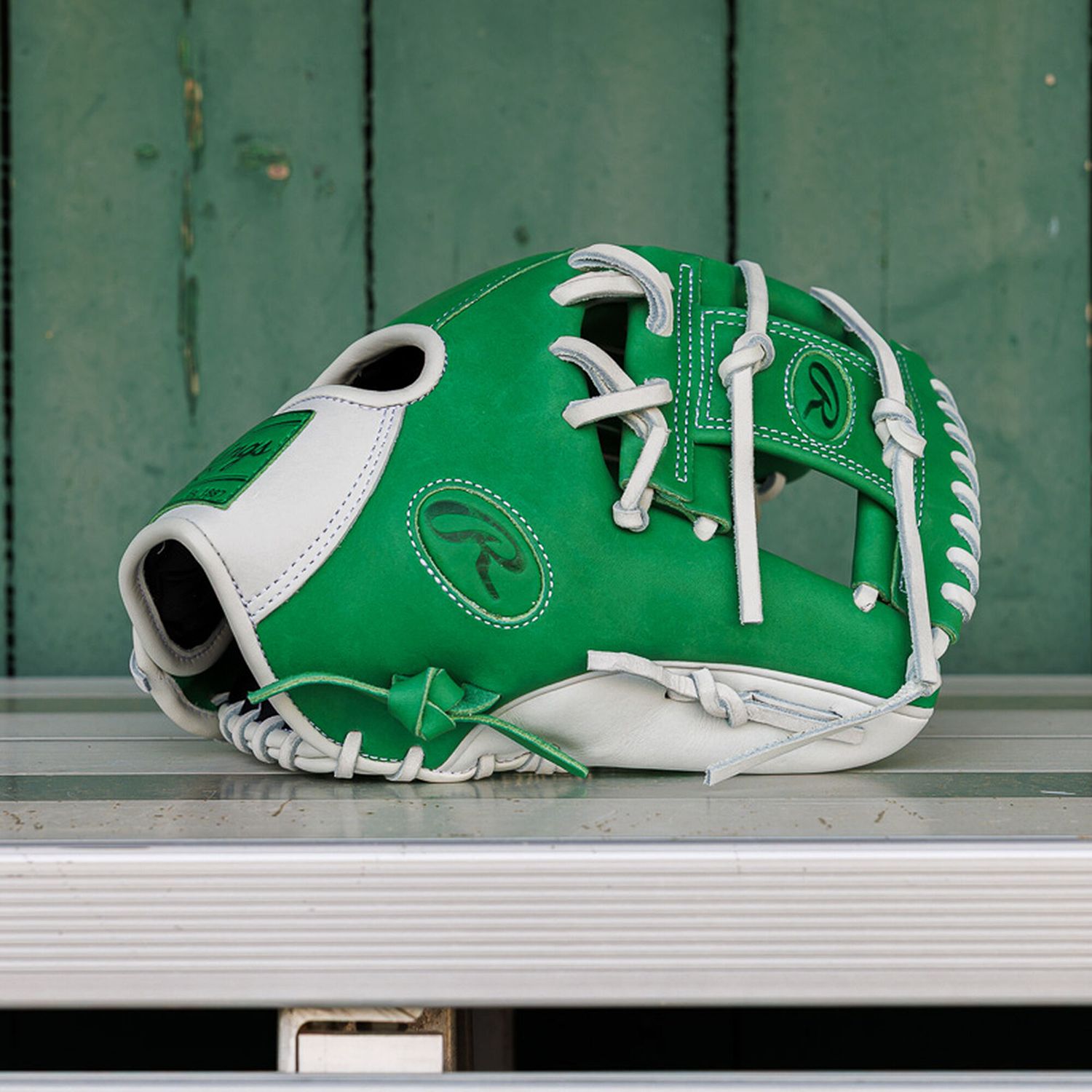 Rawlings 11.5" Heart of the Hide R2G Series Glove product image