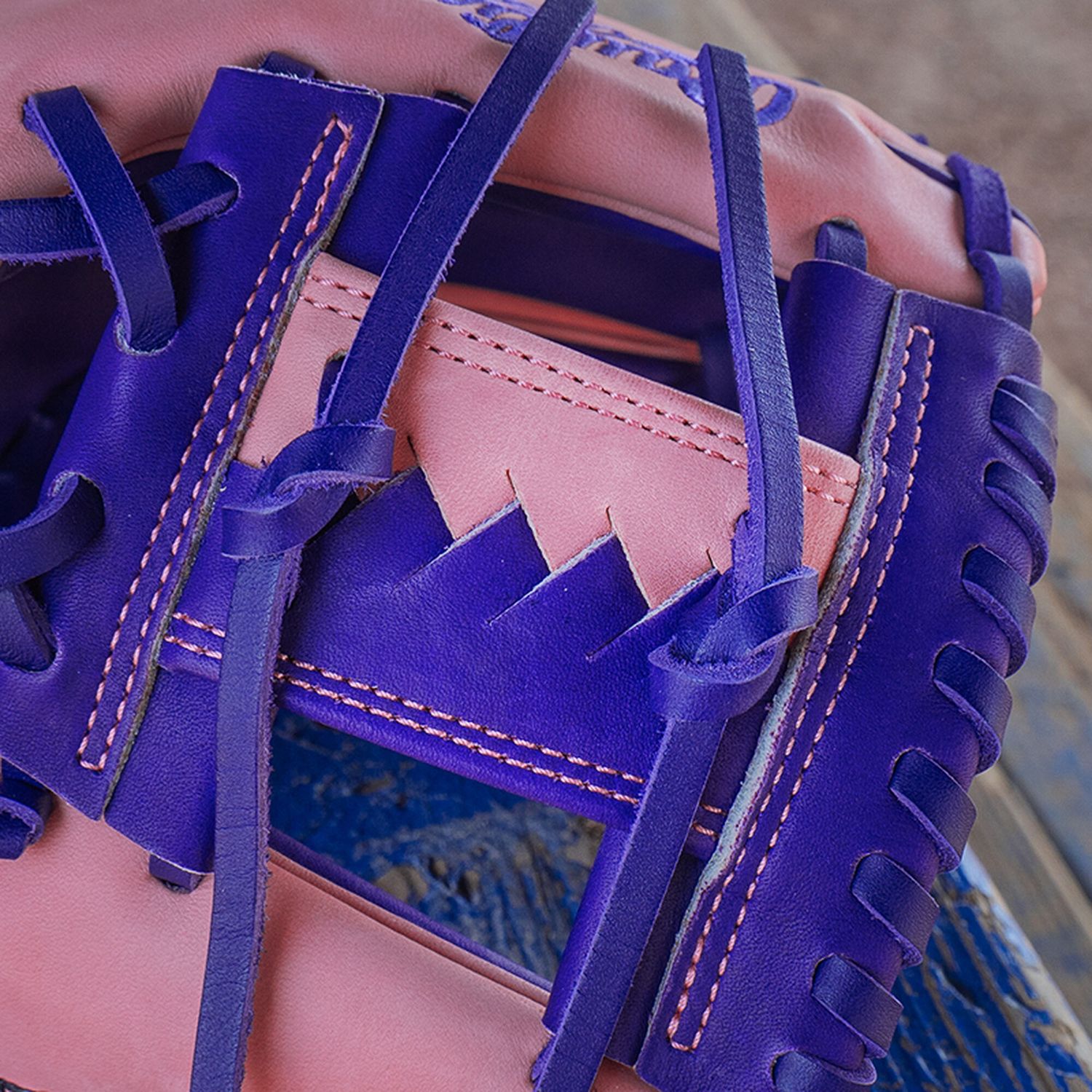 Rawlings 11.5" Heart of the Hide R2G Series Glove product image