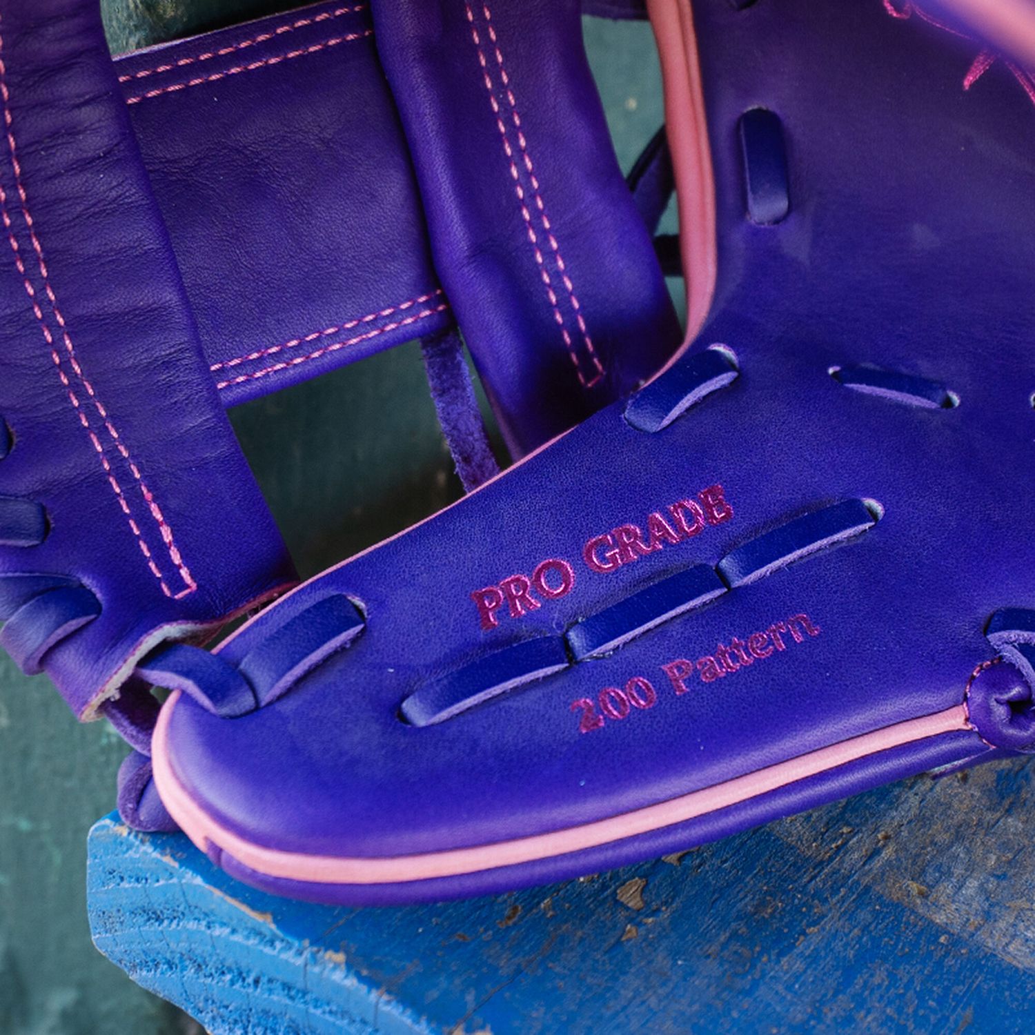 Rawlings 11.5" Heart of the Hide R2G Series Glove product image