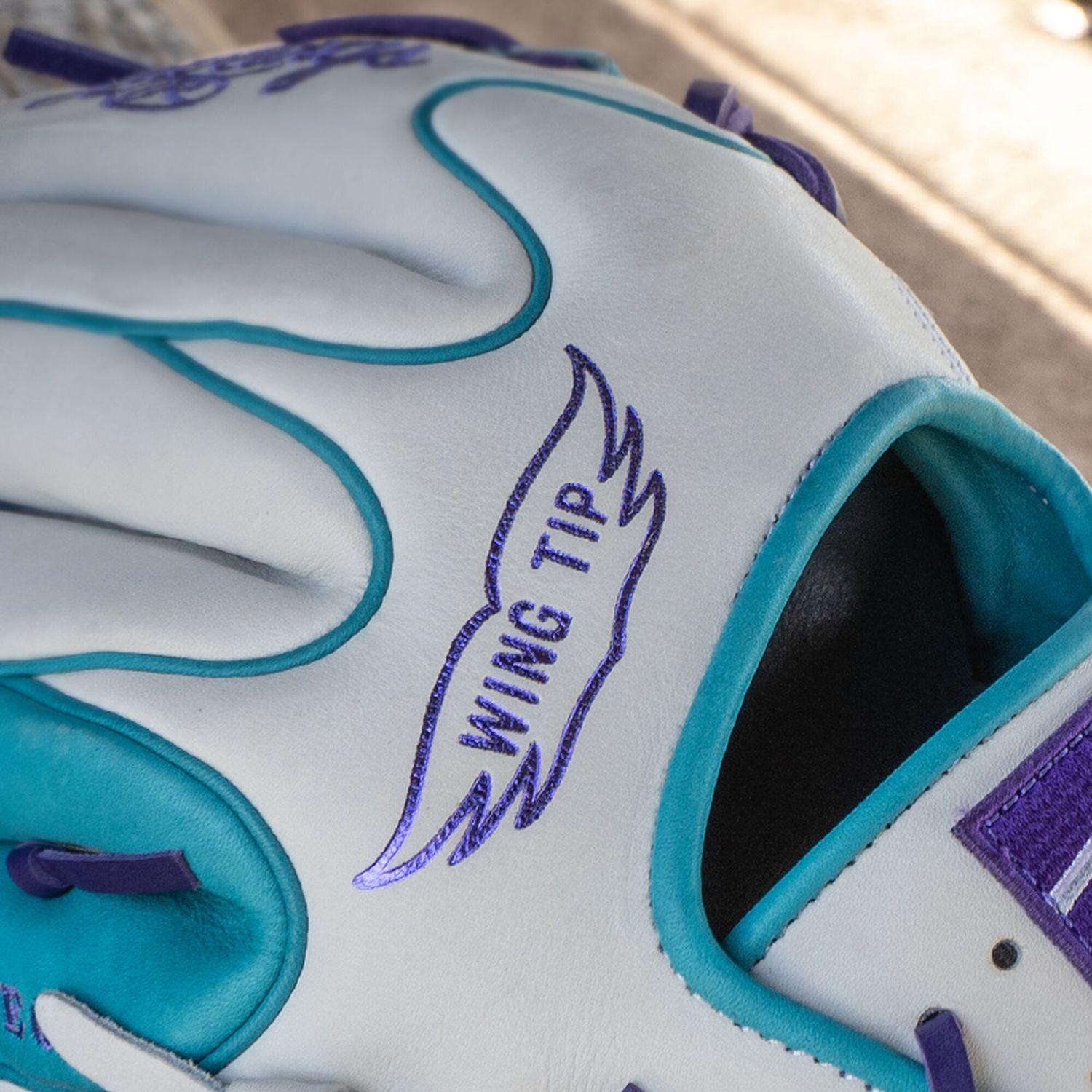 Rawlings 11.5" Heart of the Hide R2G Series Glove product image