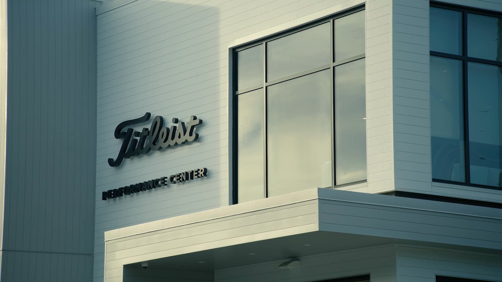 Titleist 2026 Pro V1x Left Dash Personalized Golf Balls product