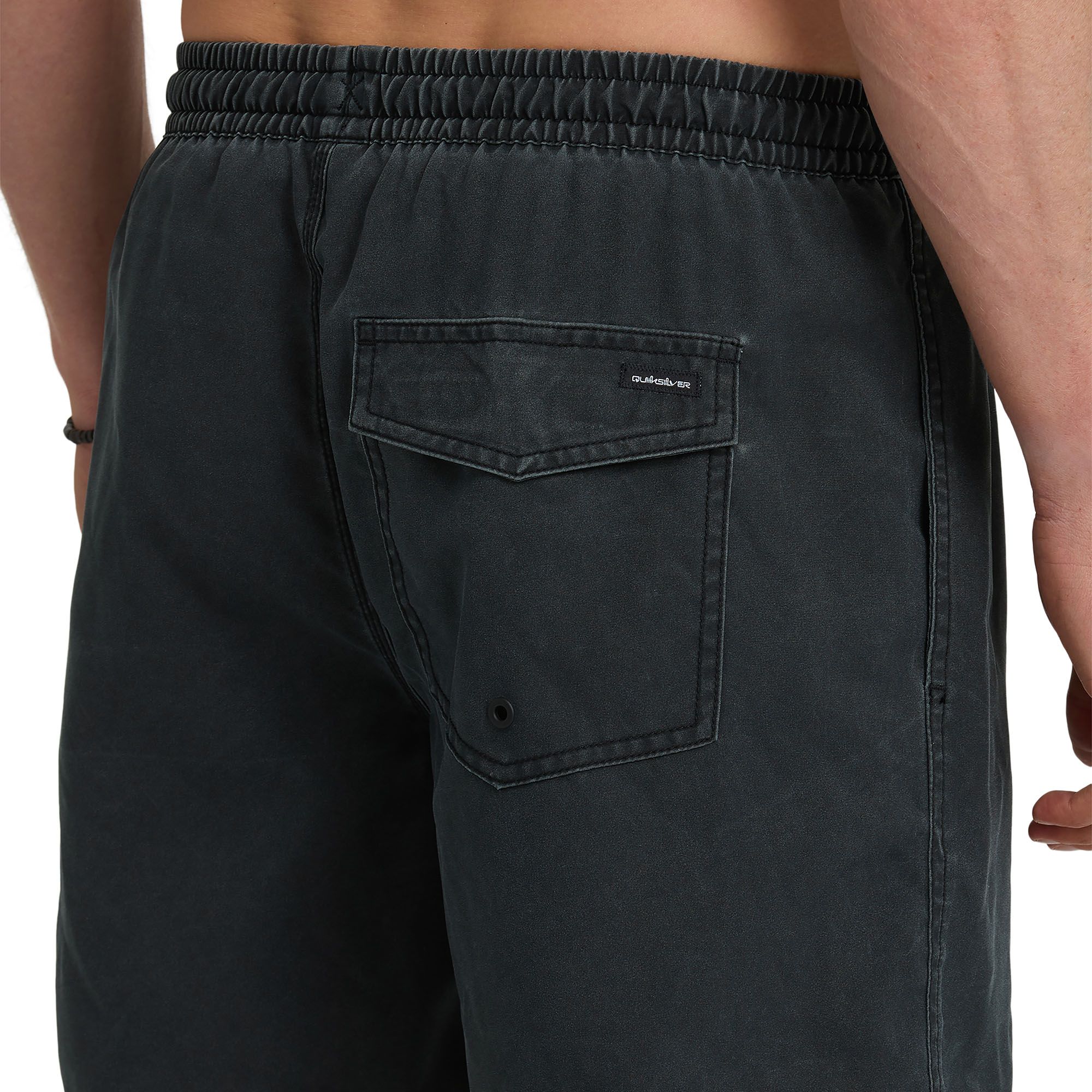 Quiksilver Men's 17" Saltwater Volley Shorts product image