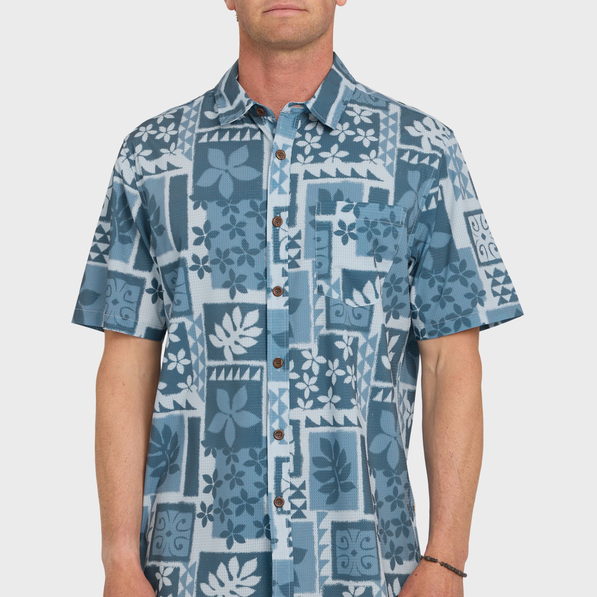 Quiksilver Men's Waterman Sandy Cove Short Sleeve Woven Shirt product image