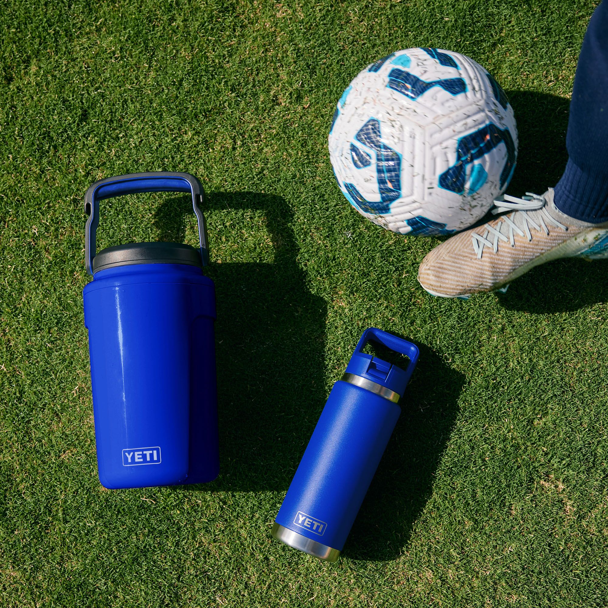 YETI 26 oz. Rambler Bottle with Color-Matched Straw Cap product image