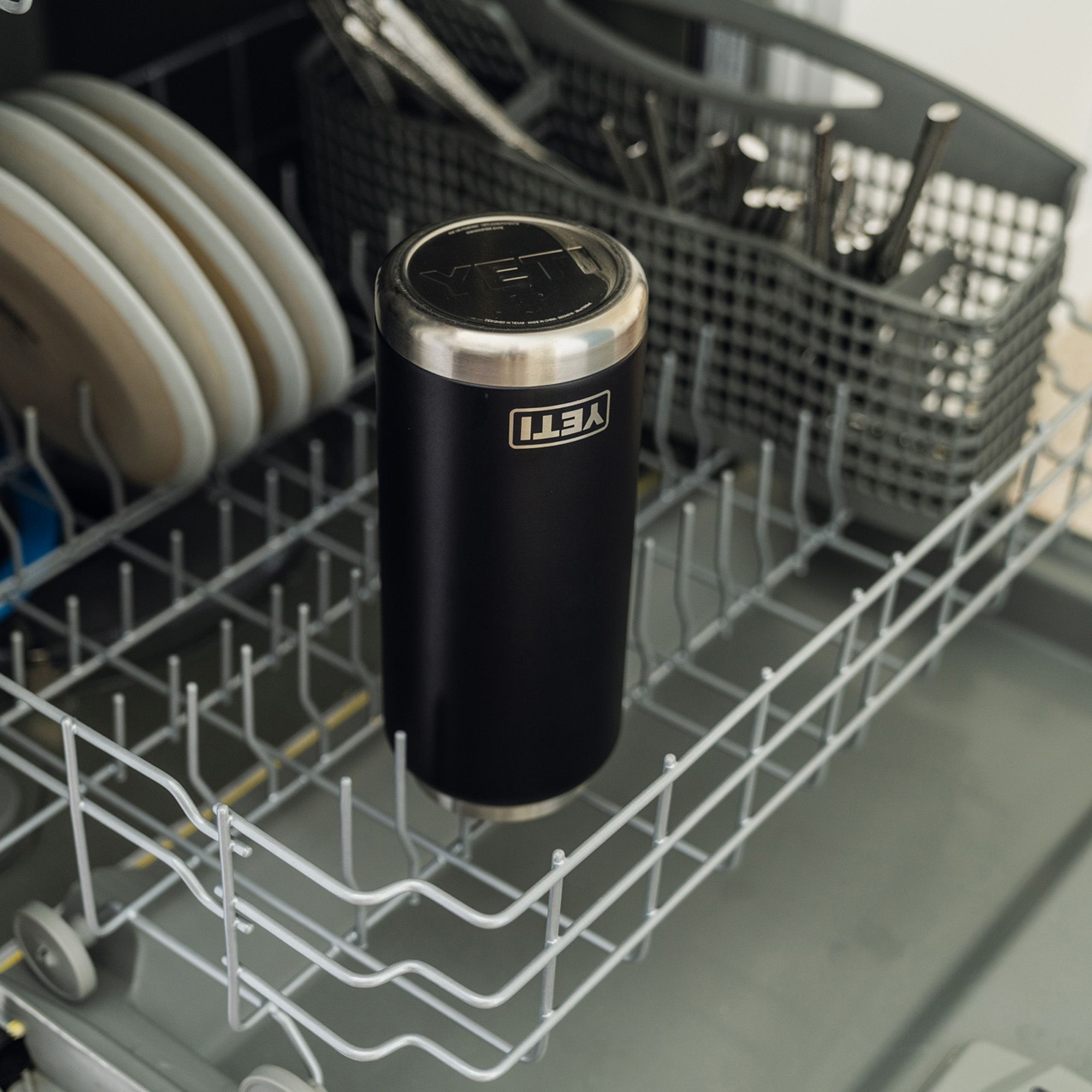 YETI 26 oz. Rambler Bottle with Straw Cap product image