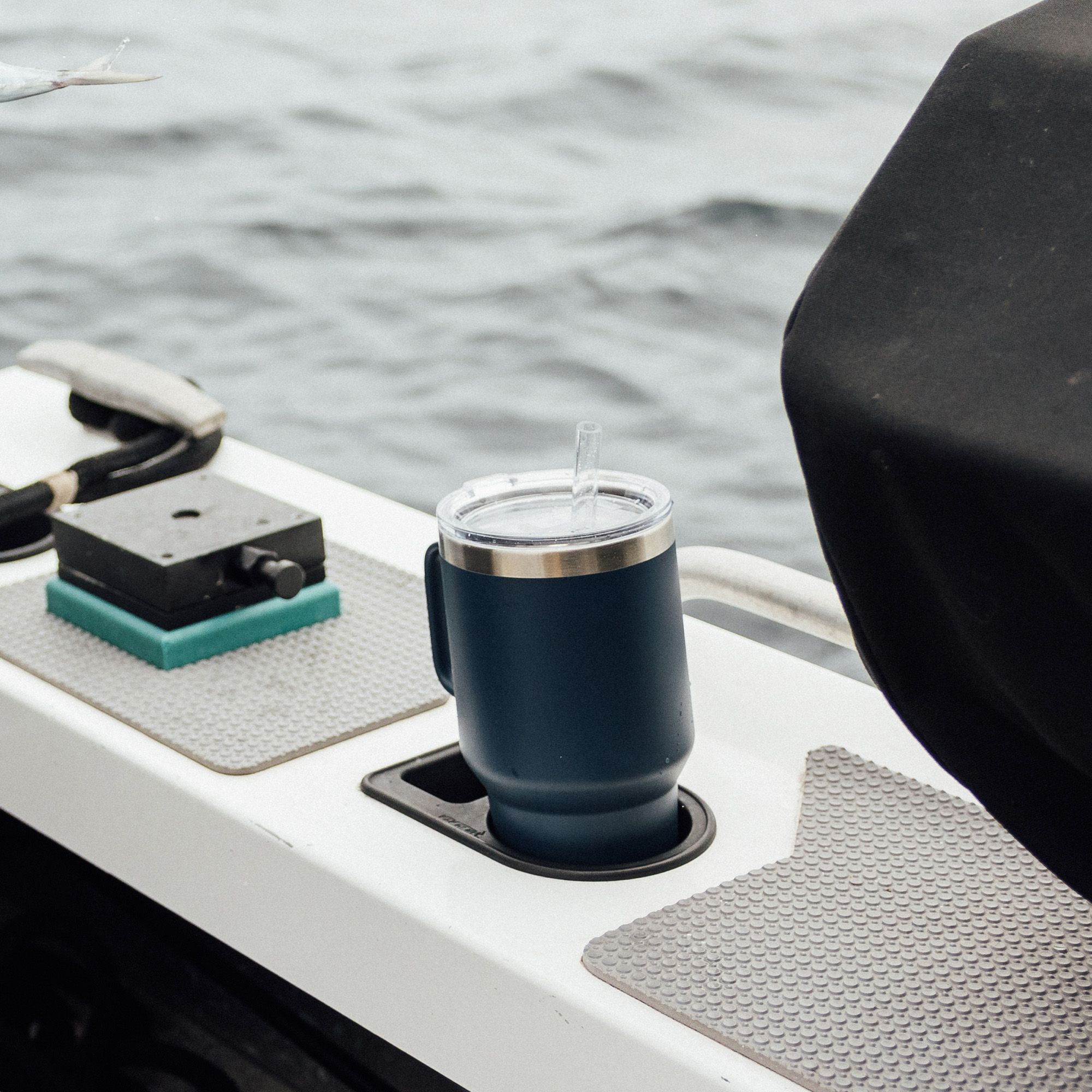 YETI 35 oz. Rambler Mug with Straw Lid product image