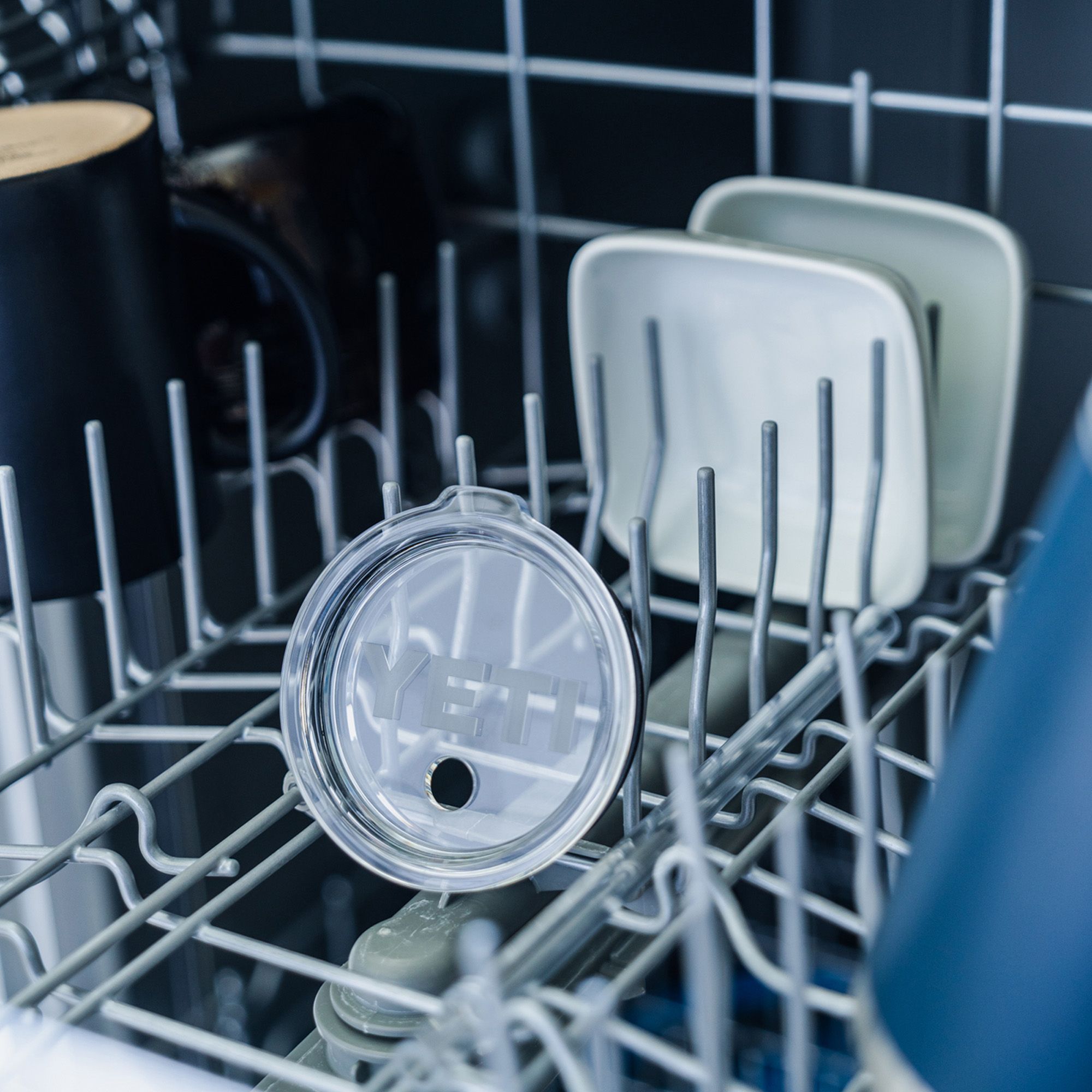 YETI 35 oz. Rambler Mug with Straw Lid product image