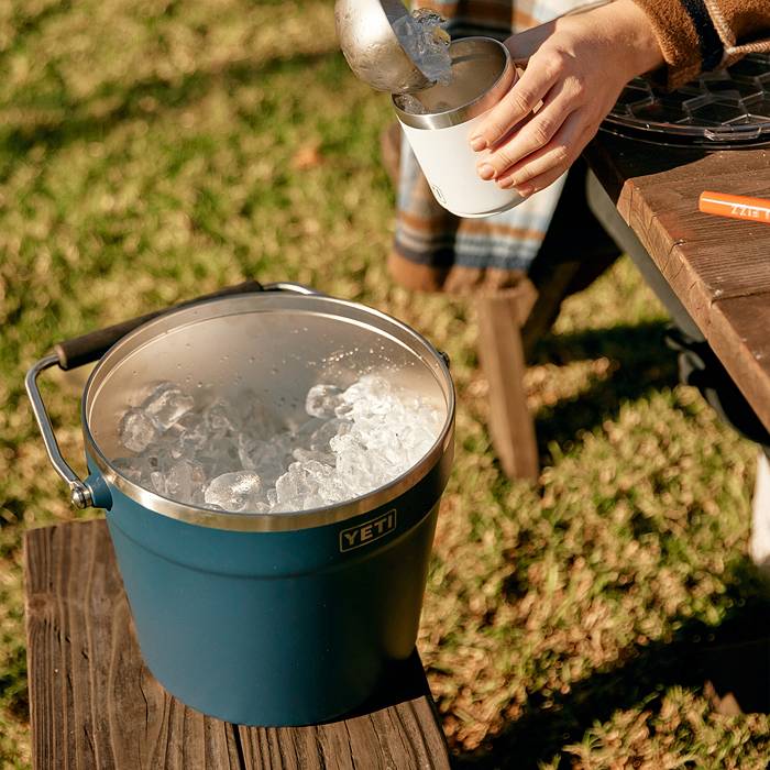 YETI Rambler Beverage Bucket, Double-Wall Vacuum Insulated Ice Bucket with  Lid, White