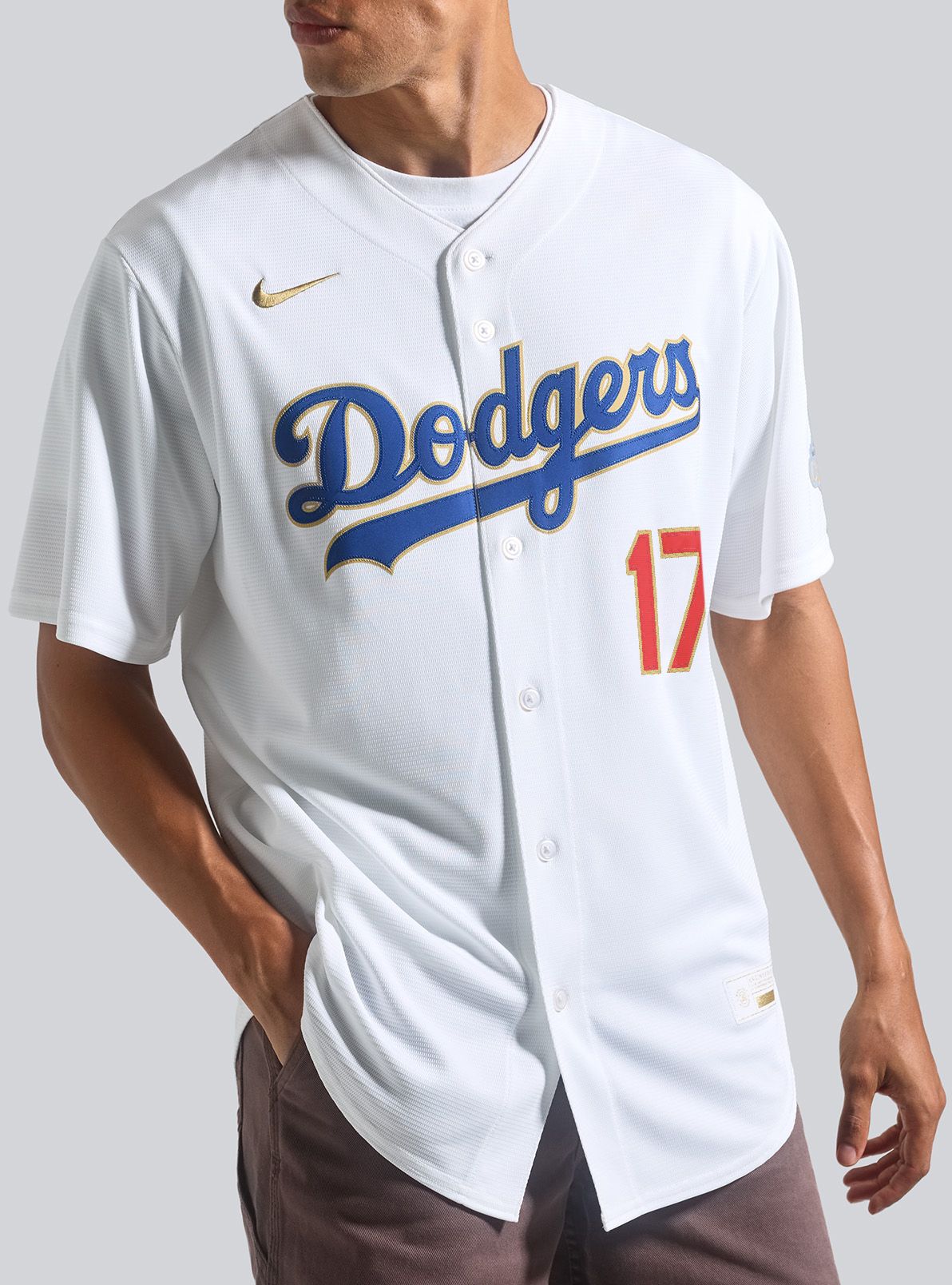 Nike Men's Los Angeles Dodgers Shohei Ohtani #17 Kanji 2026 Gold Collection Jersey product image