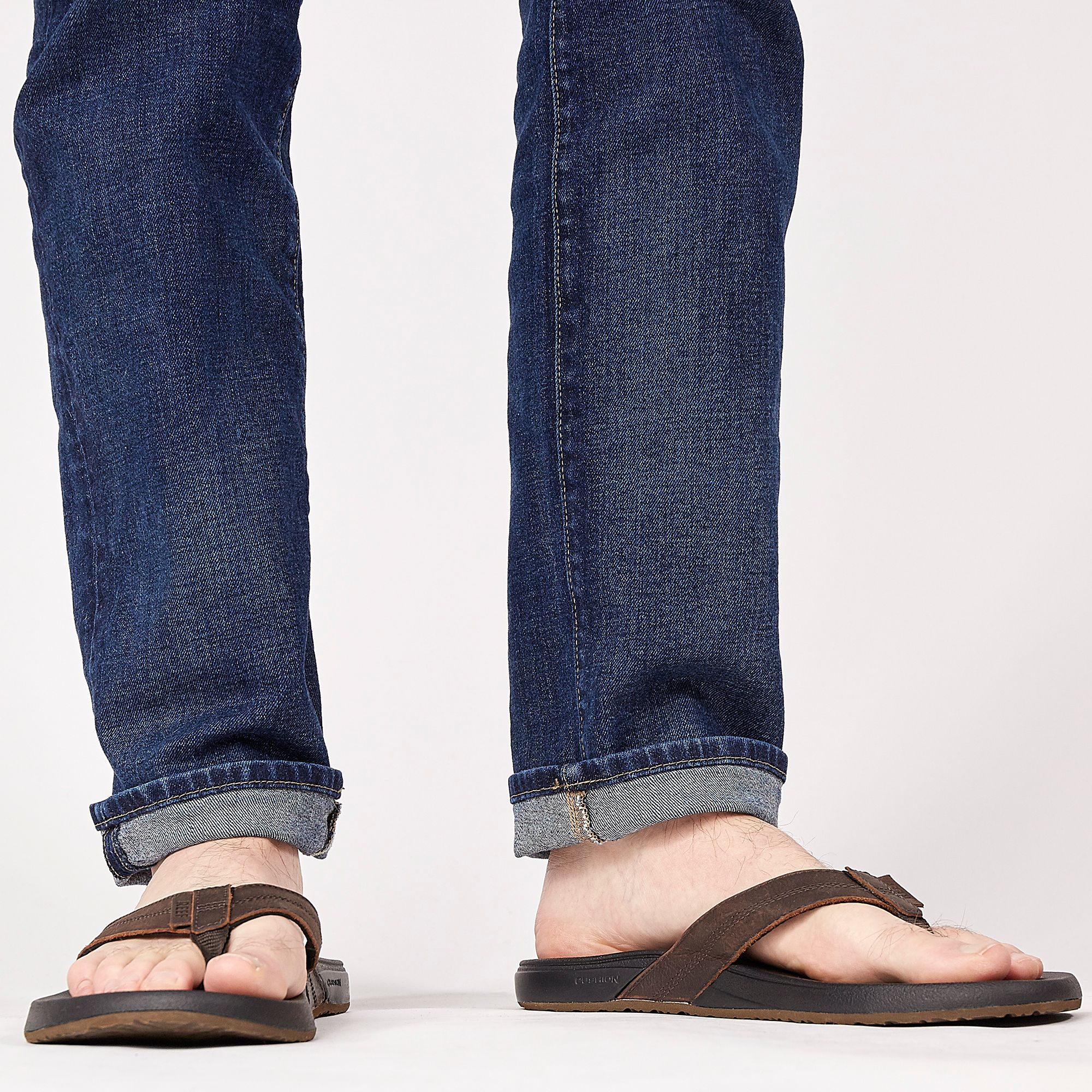 reef cushion flip flops mens