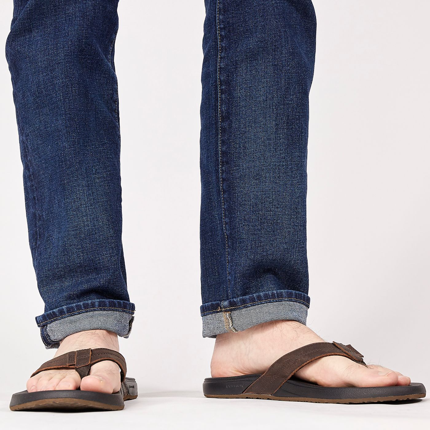 Reef men's cushion bounce phantom flip flops clearance