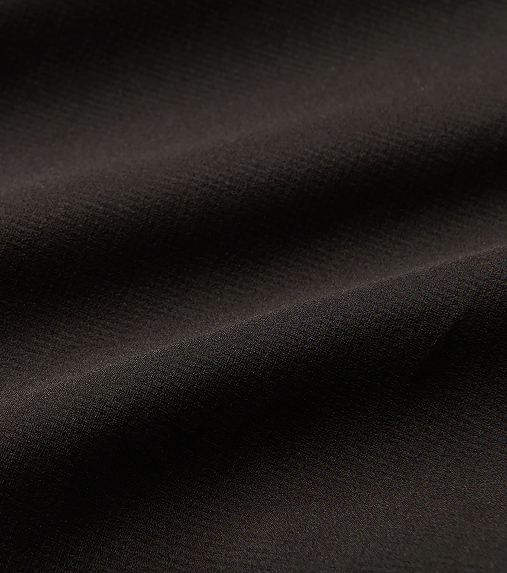 Roark Men's Run Amok Secondwind 2.0 Lightweight Jacket product image