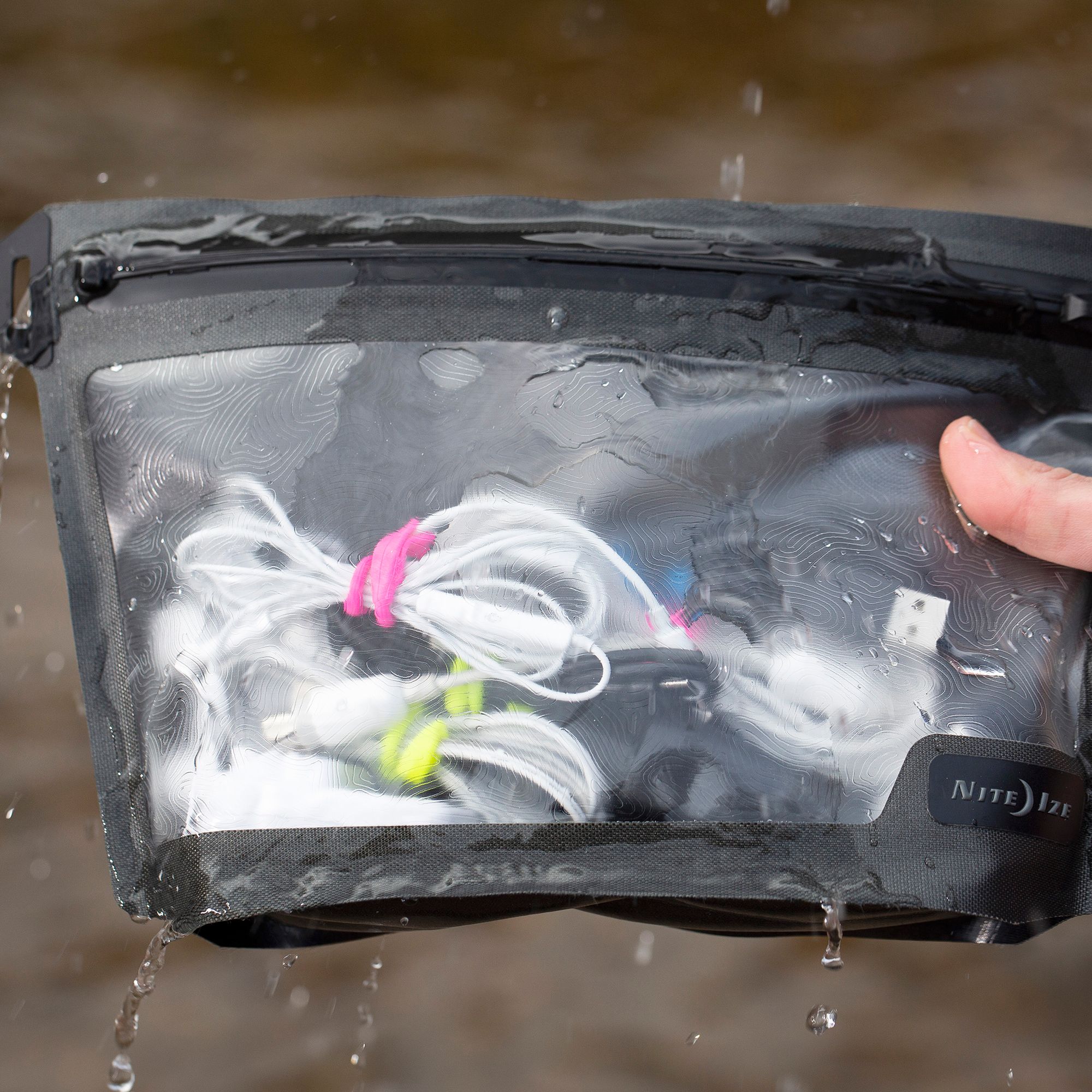 Nite Ize RunOff Waterproof 3-1-1 Pouch product image