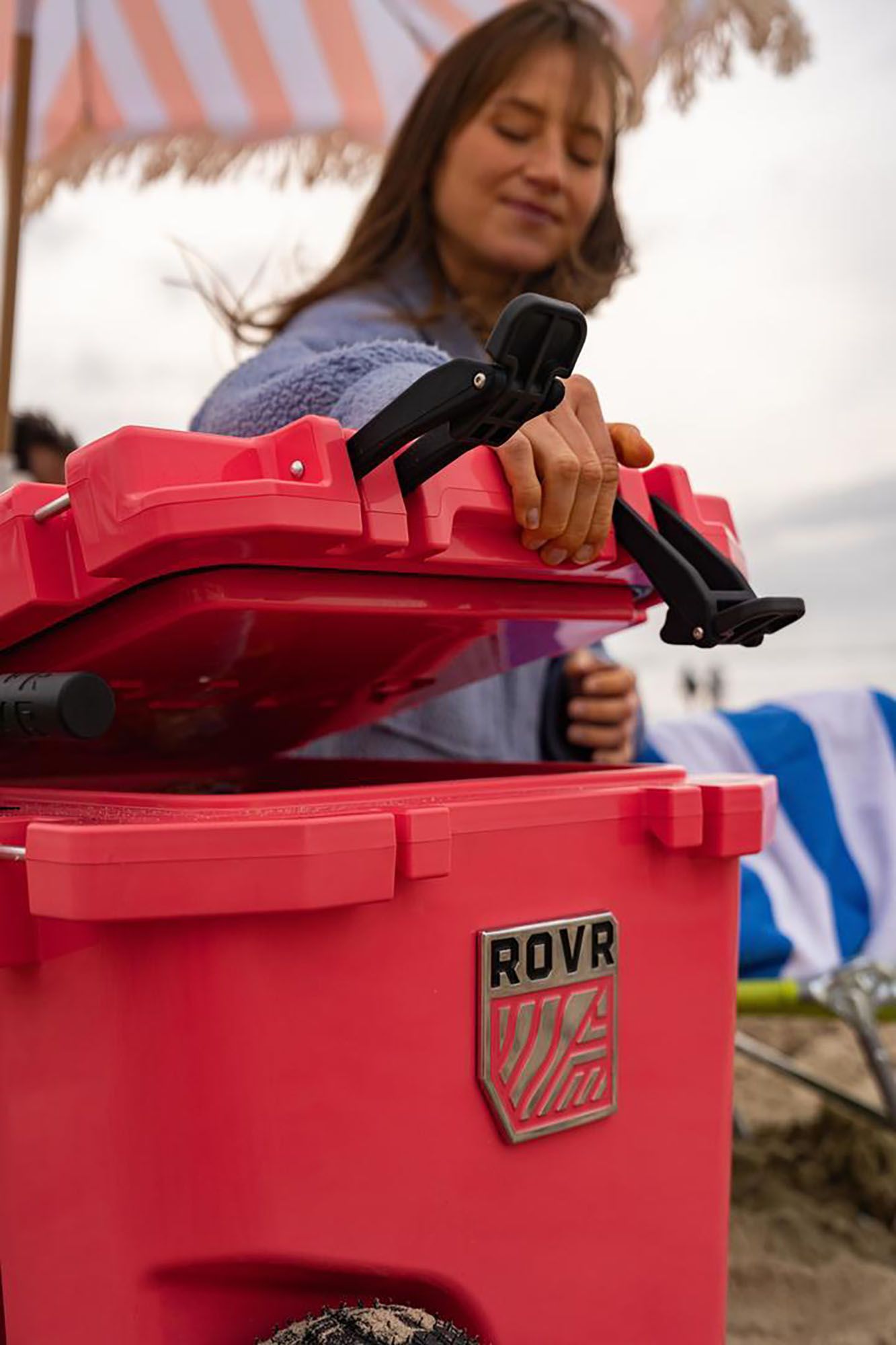 RovR RollR 30qt. Wheeled Hard Cooler product image