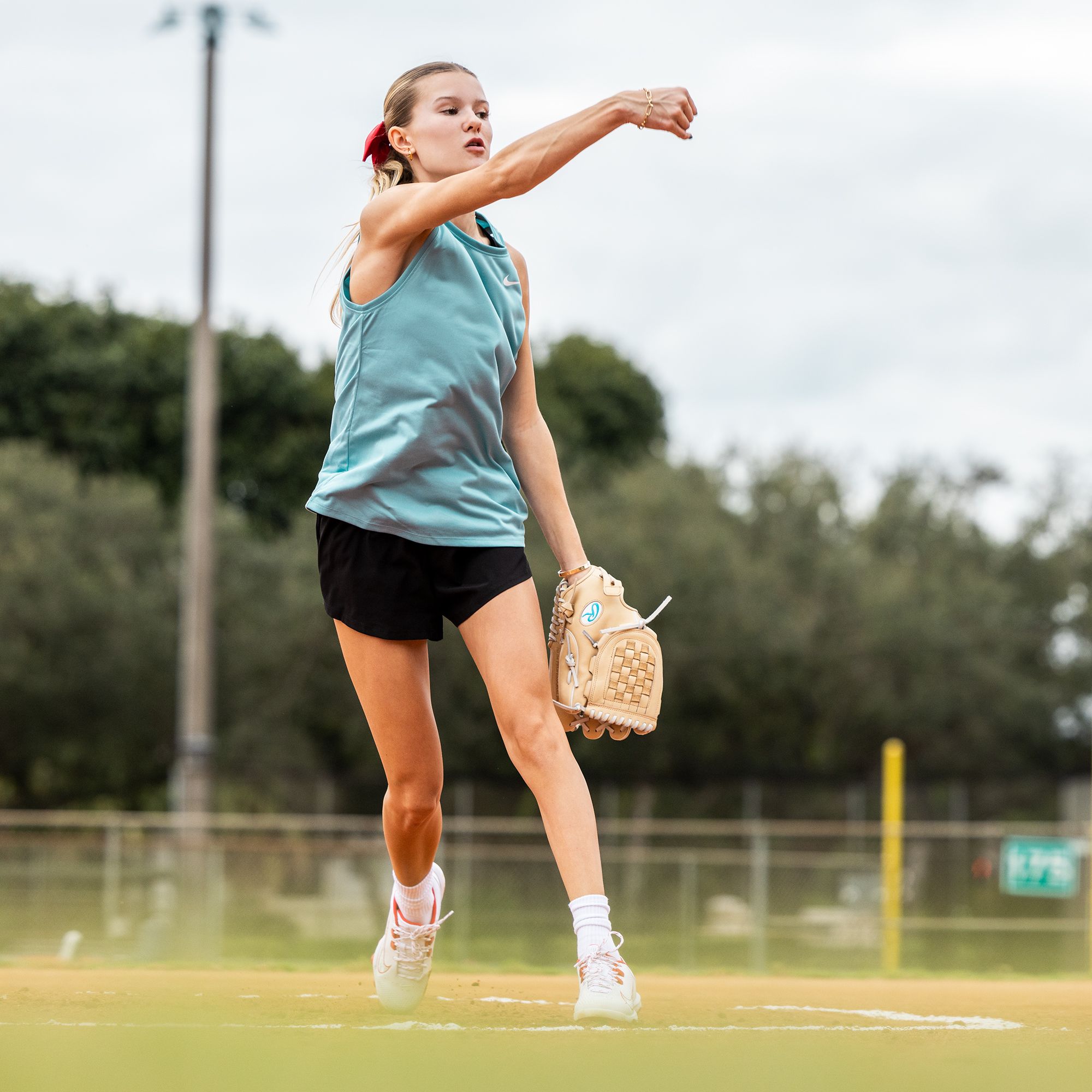 Rawlings 12.5" Heart of the Hide R2G Series Fastpitch Glove product image