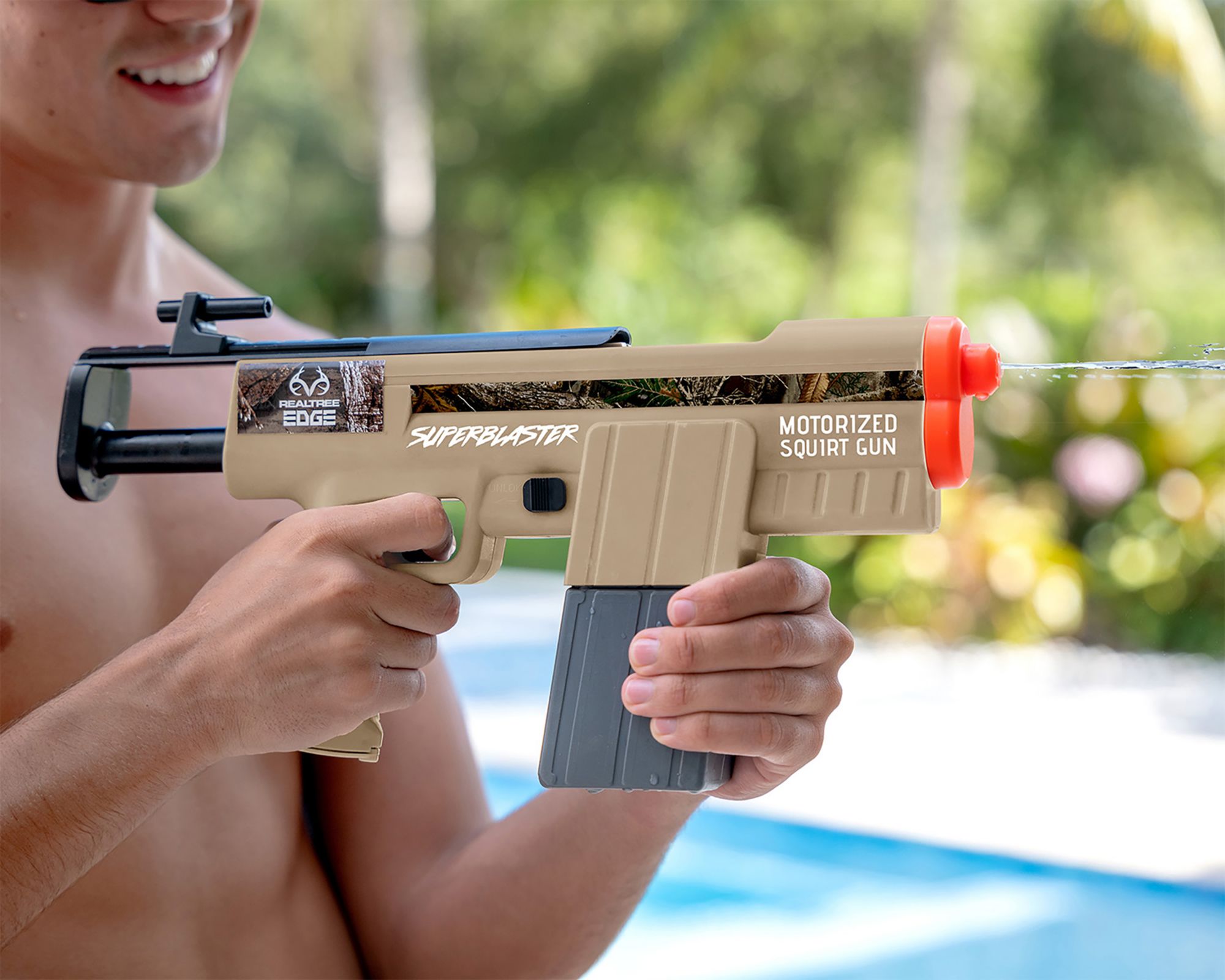 PoolCandy Realtree Super Blaster Motorized Water Gun product image