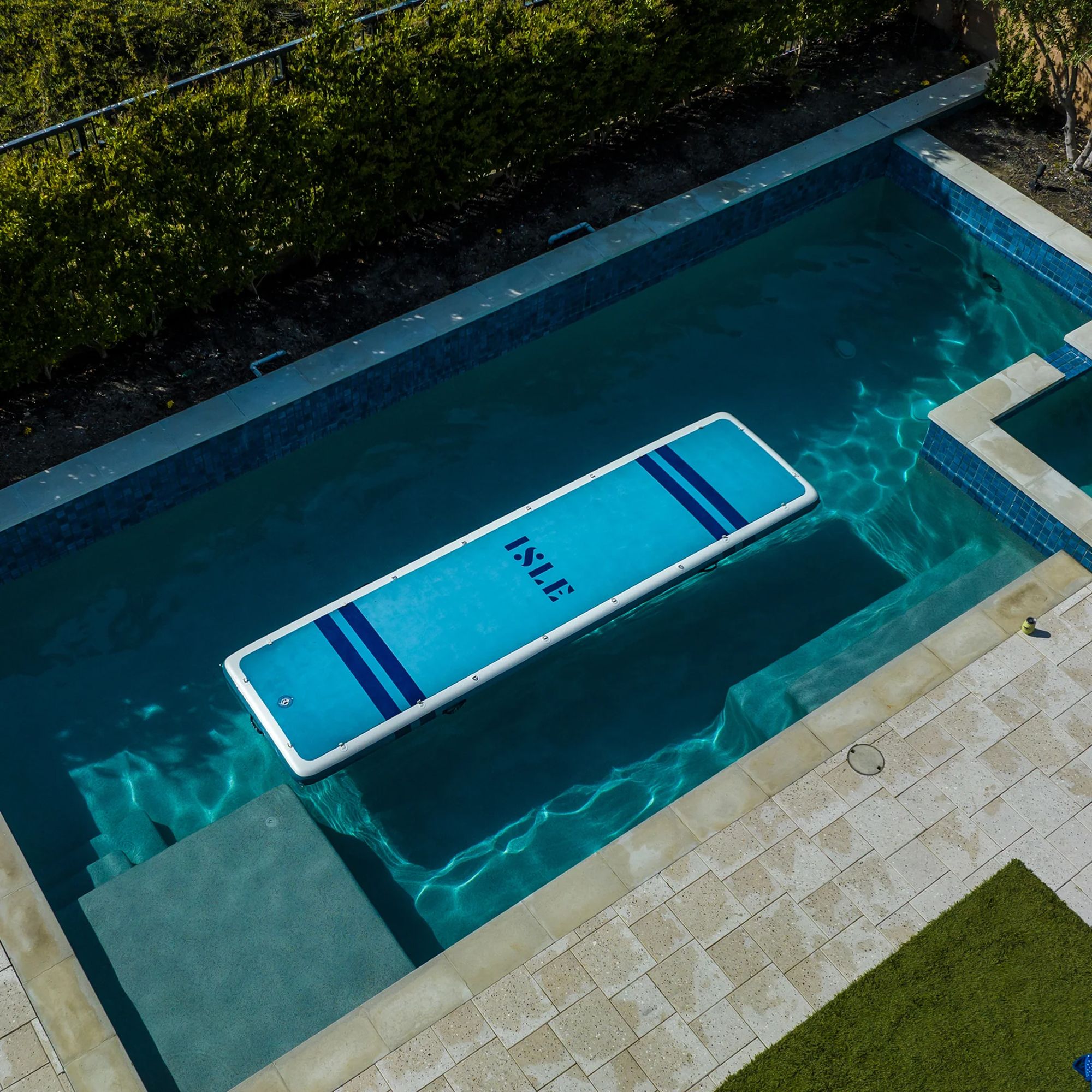 ISLE Runway Dock & Air Track product image