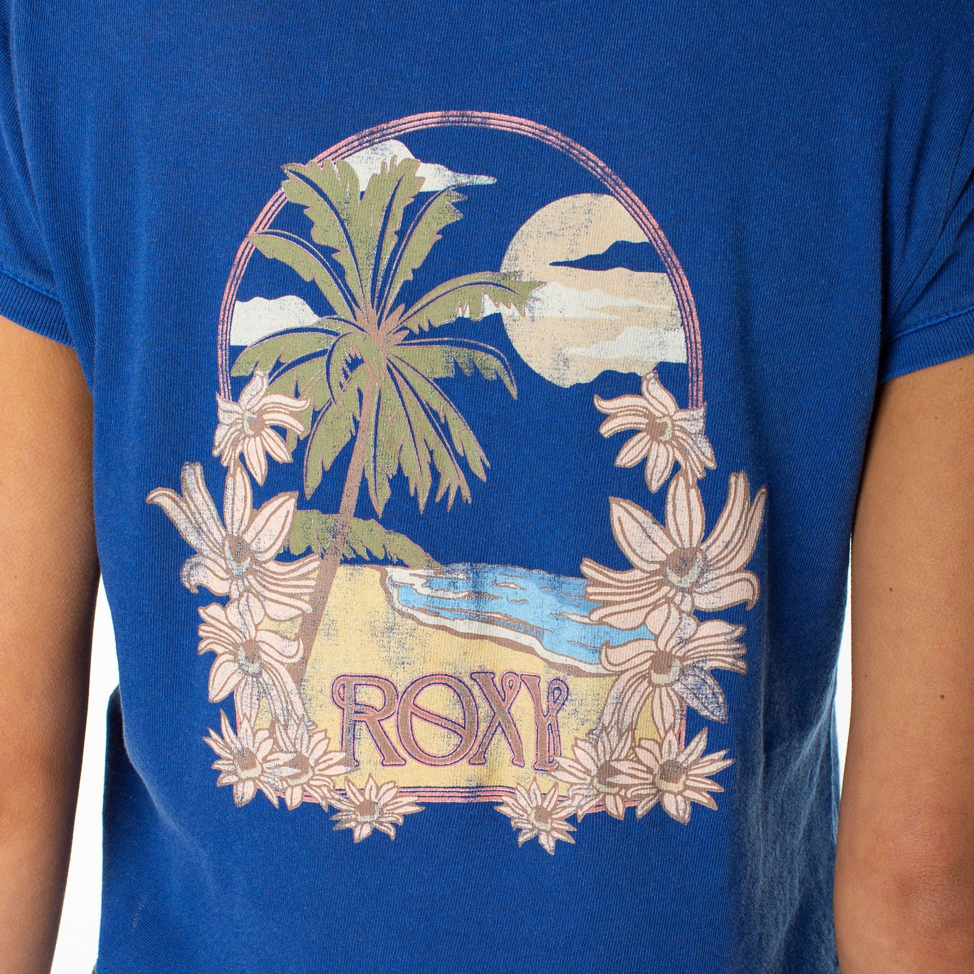 Roxy Women's Beach Day Graphic Crop Short Sleeve T-Shirt product image