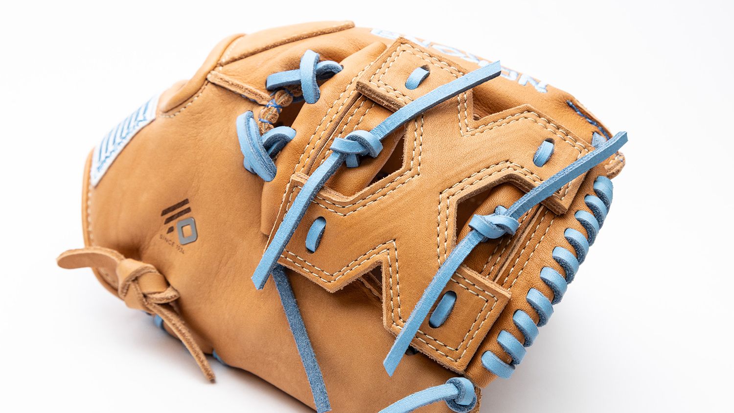 Nokona 11.25" S-1 All-American 100 Series Glove product image