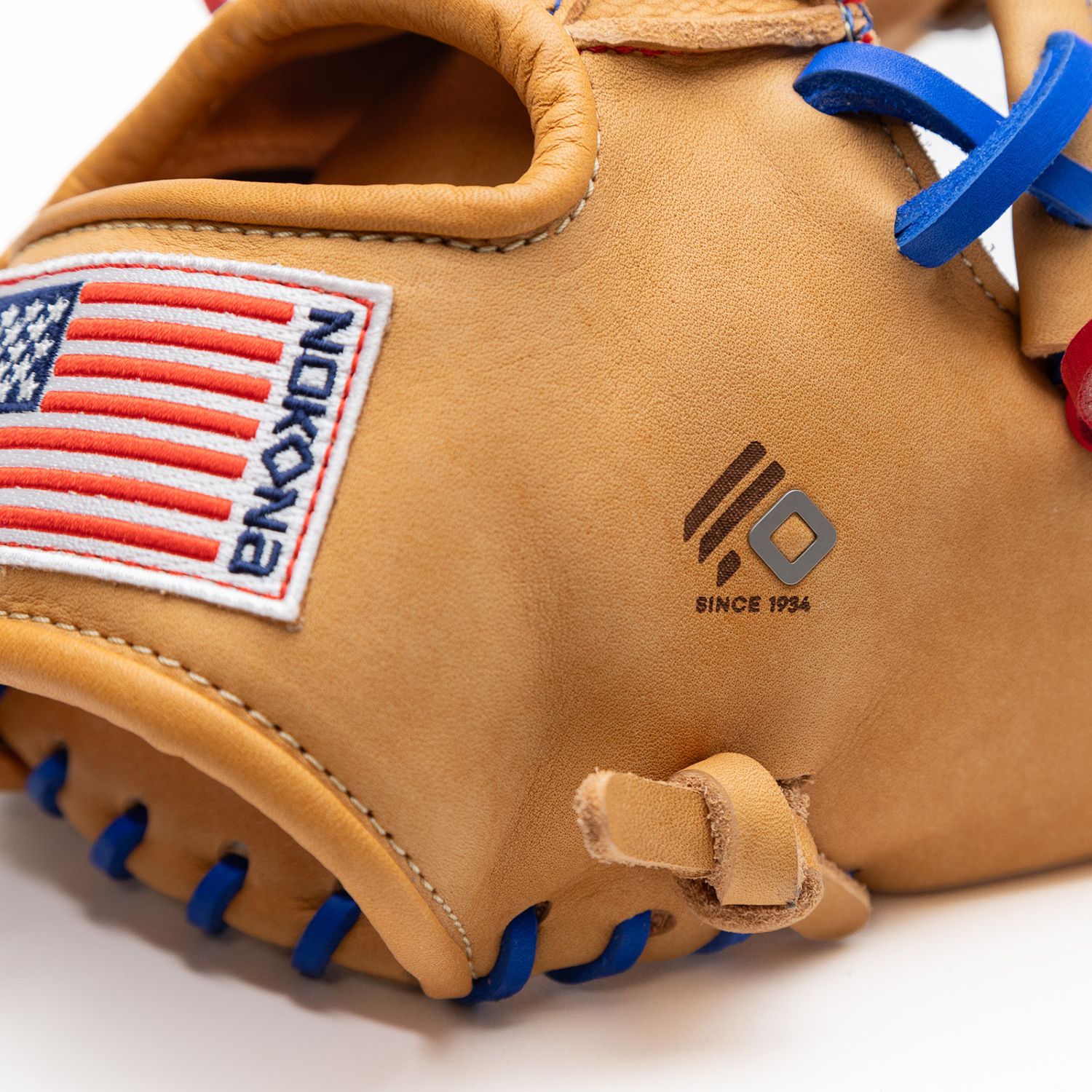 Nokona 11.5" S-1 All-American 400 Series Glove product image