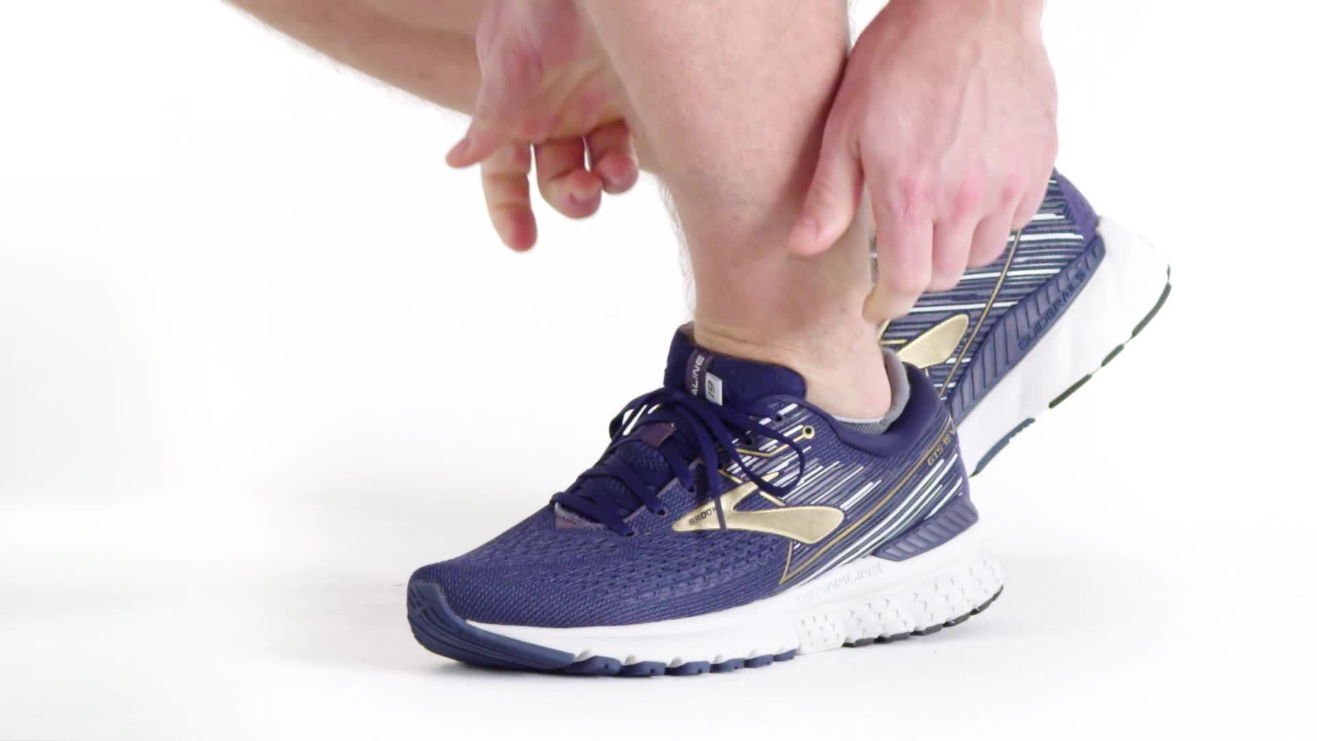 brooks dicks sporting goods