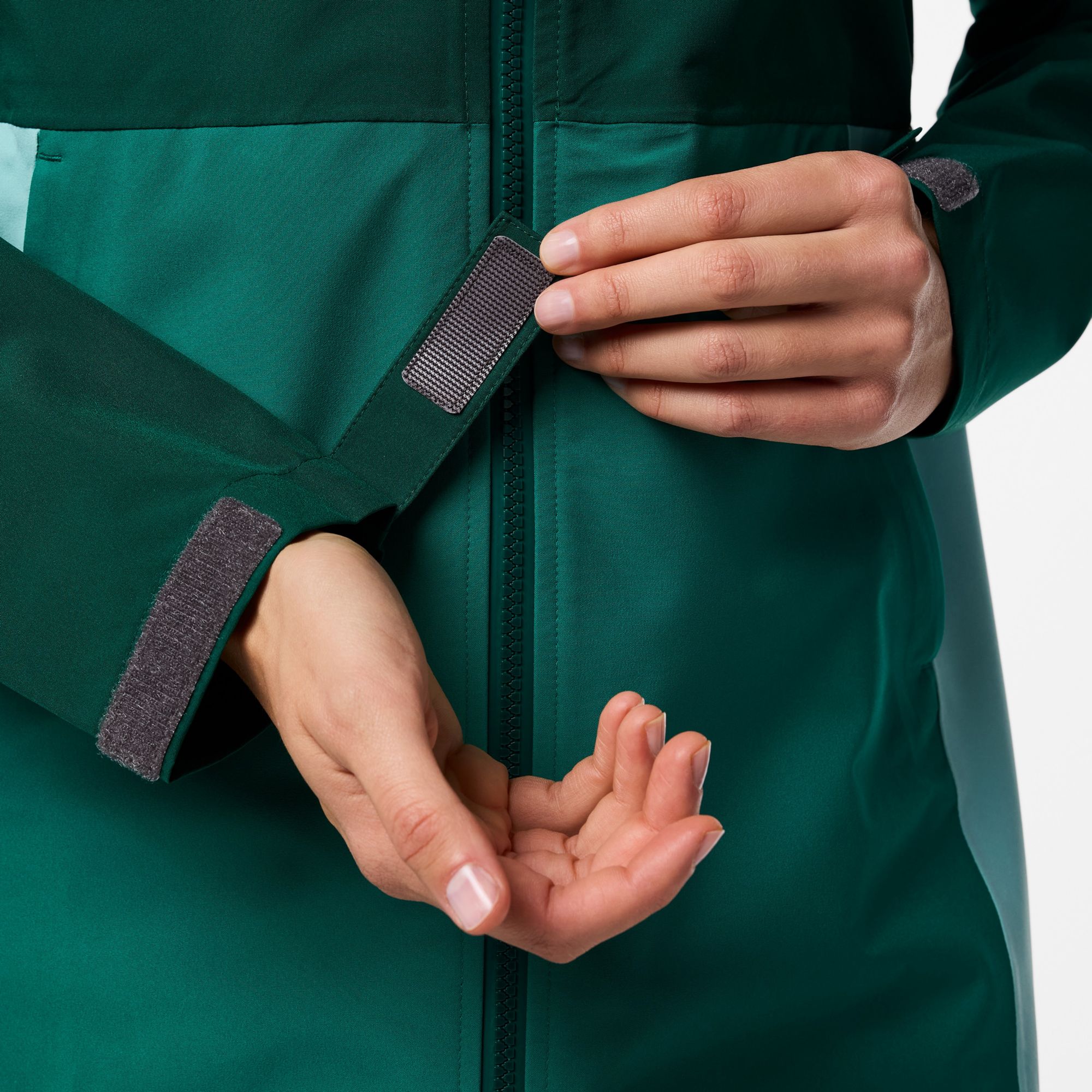 Cotopaxi Women's Cielo Rain Trench product image