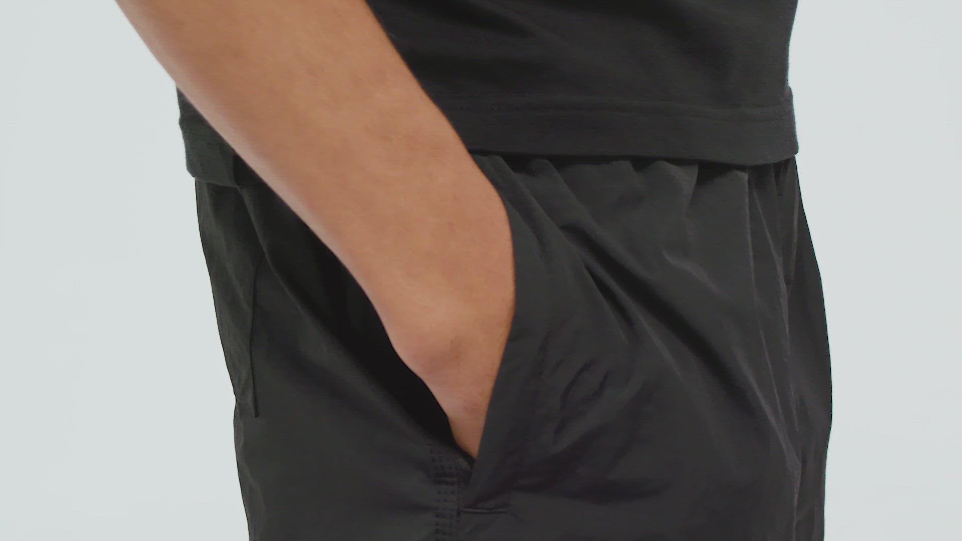 adidas Men's Trefoil Essentials 7'' Woven Shorts product