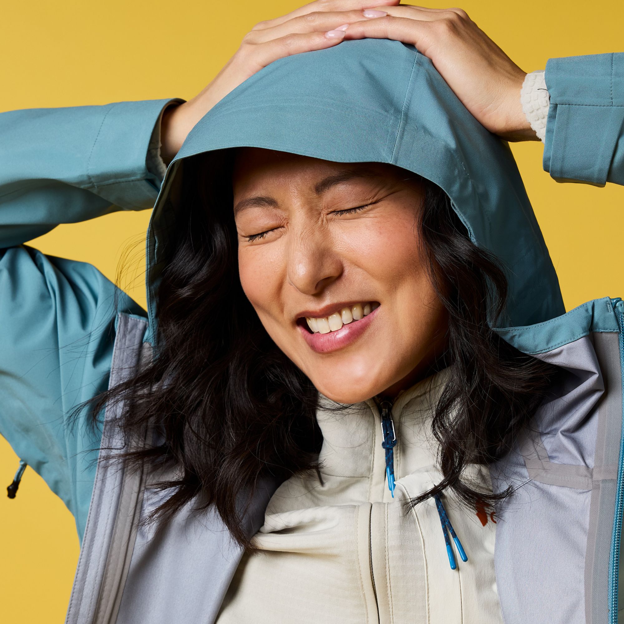 Cotopaxi Women's Impermo 3L Hooded Shell Jacket product image