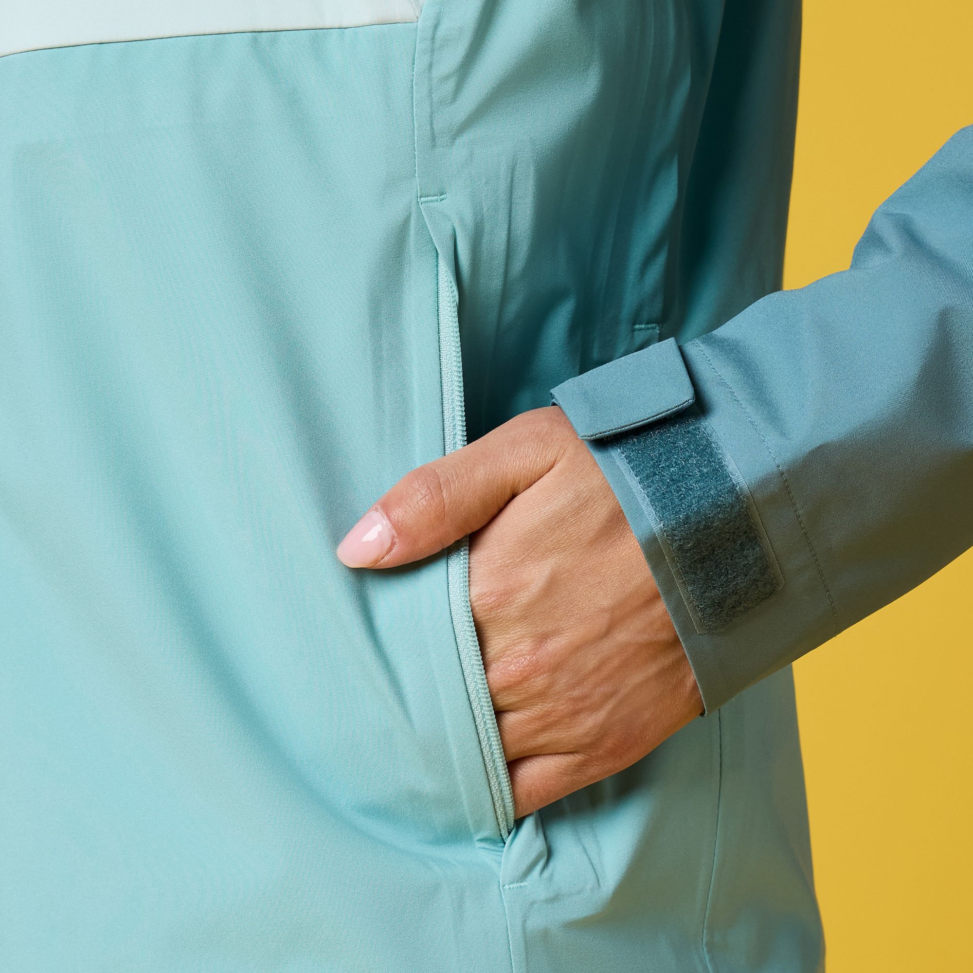 Cotopaxi Women's Impermo 3L Hooded Shell Jacket product image