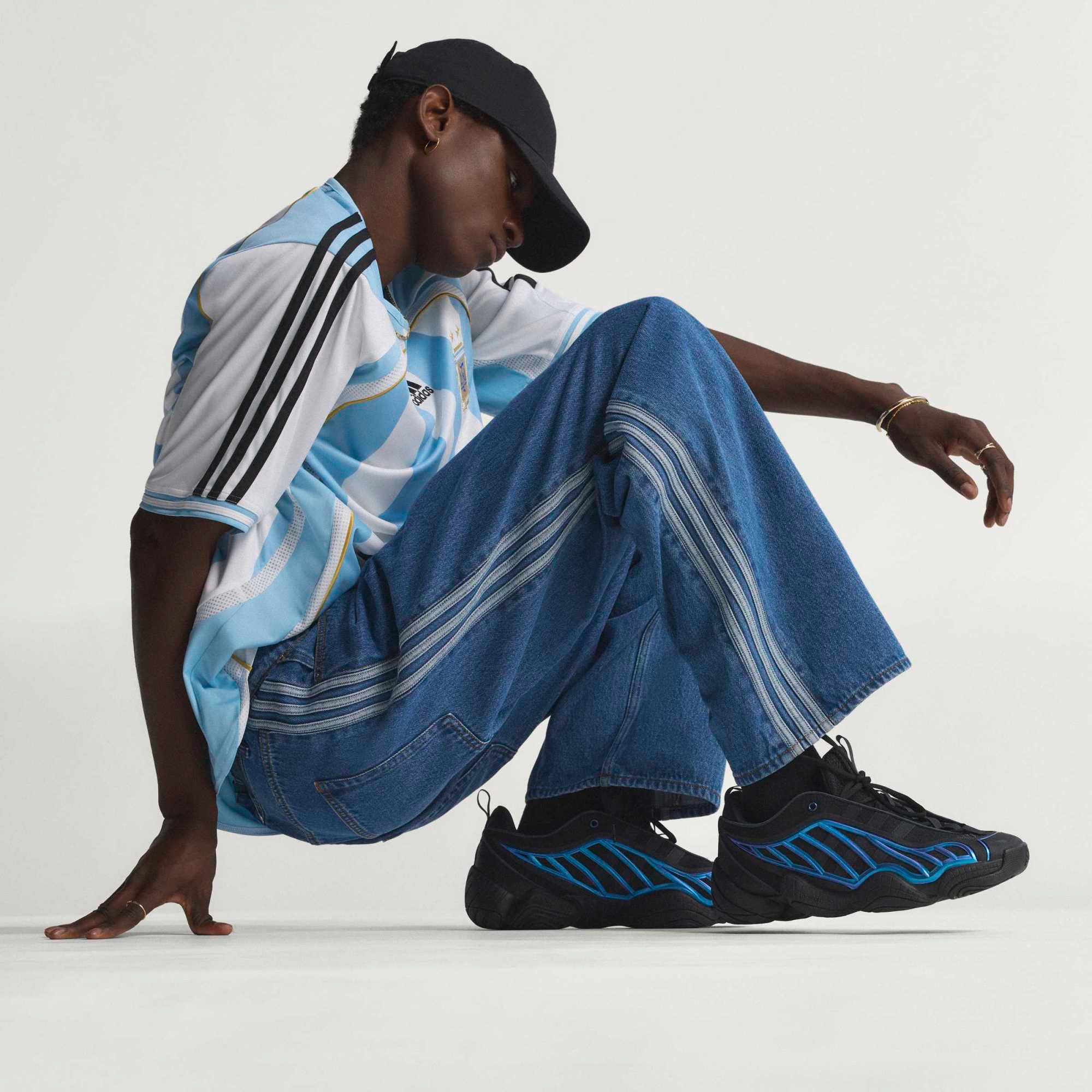 adidas Men's Adicolor Firebird Denim Pants product image
